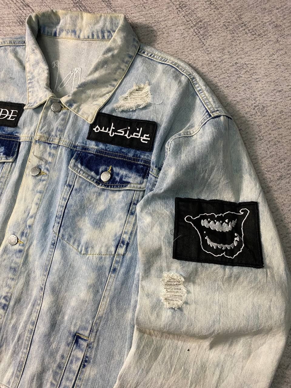 Japanese Brand Koda Kumi Live Tour 2017 W FACE Distressed Denim Jacket Size US L / EU 52-54 / 3 - 4 Thumbnail
