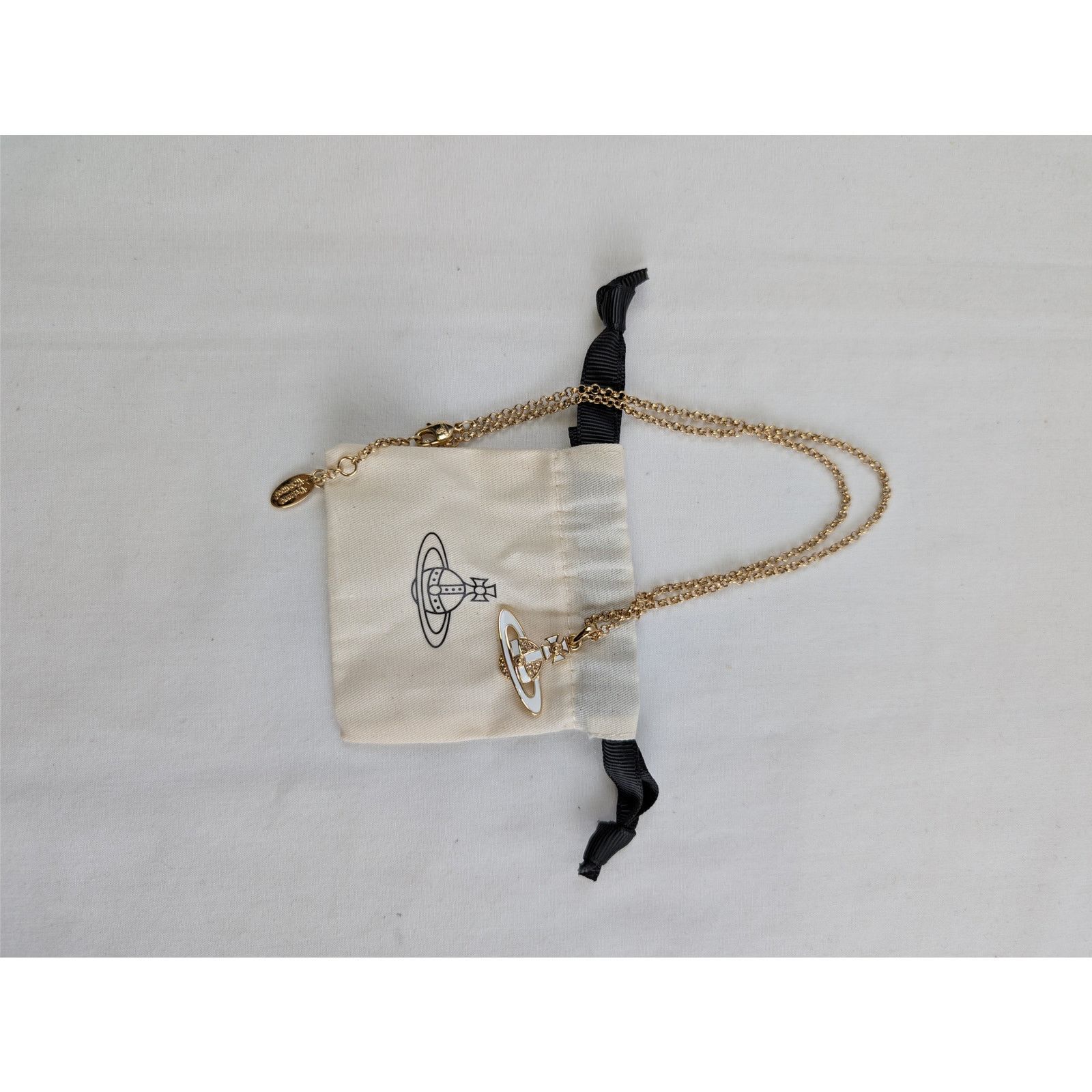 Vivienne Westwood o1rshd1 Size: OS / unisex Gold Cristal Orb Pendant Necklace Size ONE SIZE - 12 Thumbnail