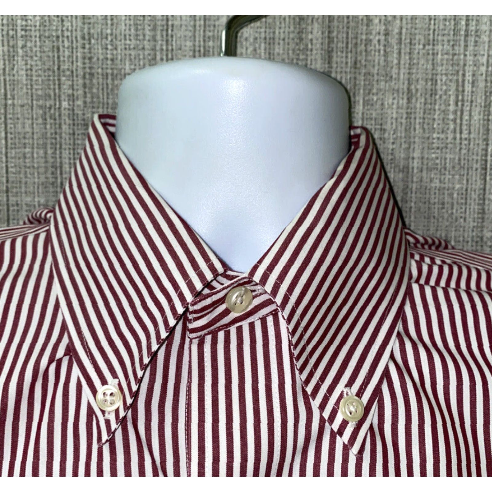 Brooks Brothers Brooks Brothers Non Iron Mens Red/White Striped Long Sleeve Sz 15.5 Slim Fit Dress Shirt Size US M / EU 48-50 / 2 - 3 Thumbnail