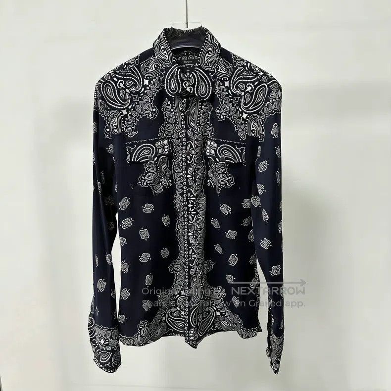 Gucci Guicci size 39 Chestnut Flower Logo Pearl Button Shirt i Size US M / EU 48-50 / 2 - 1 Thumbnail