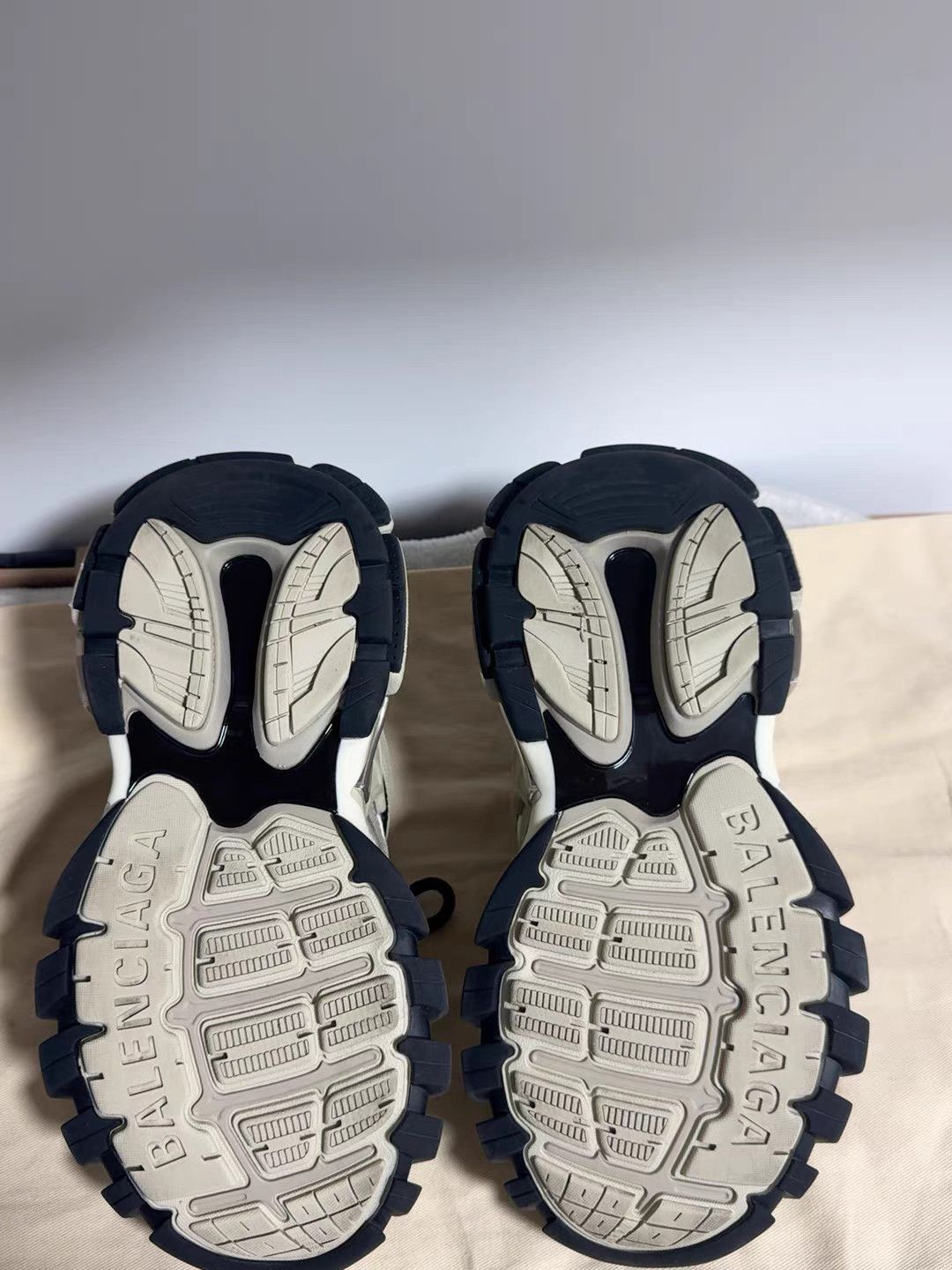 Balenciaga Balenciaga Track 2.0 Low-Top Sneakers K13 Size US 5 / IT 35 - 7 Thumbnail