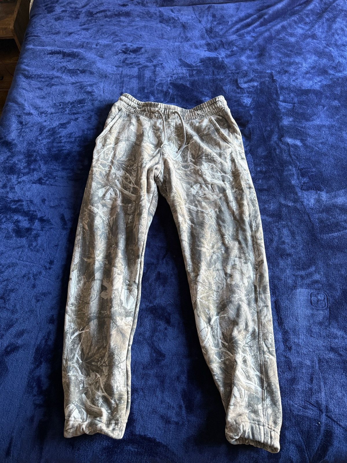 Hollister Camo Hollister Sweatpants (Medium) Size US 32 / EU 48 - 1 Thumbnail