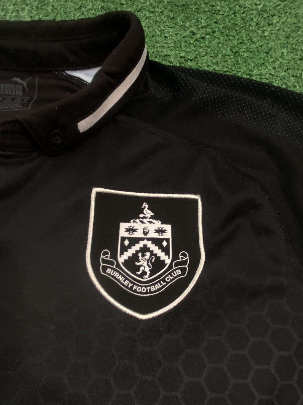 Puma Burnley football tee Jersey puma 2018 Size US XL / EU 56 / 4 - 3 Thumbnail