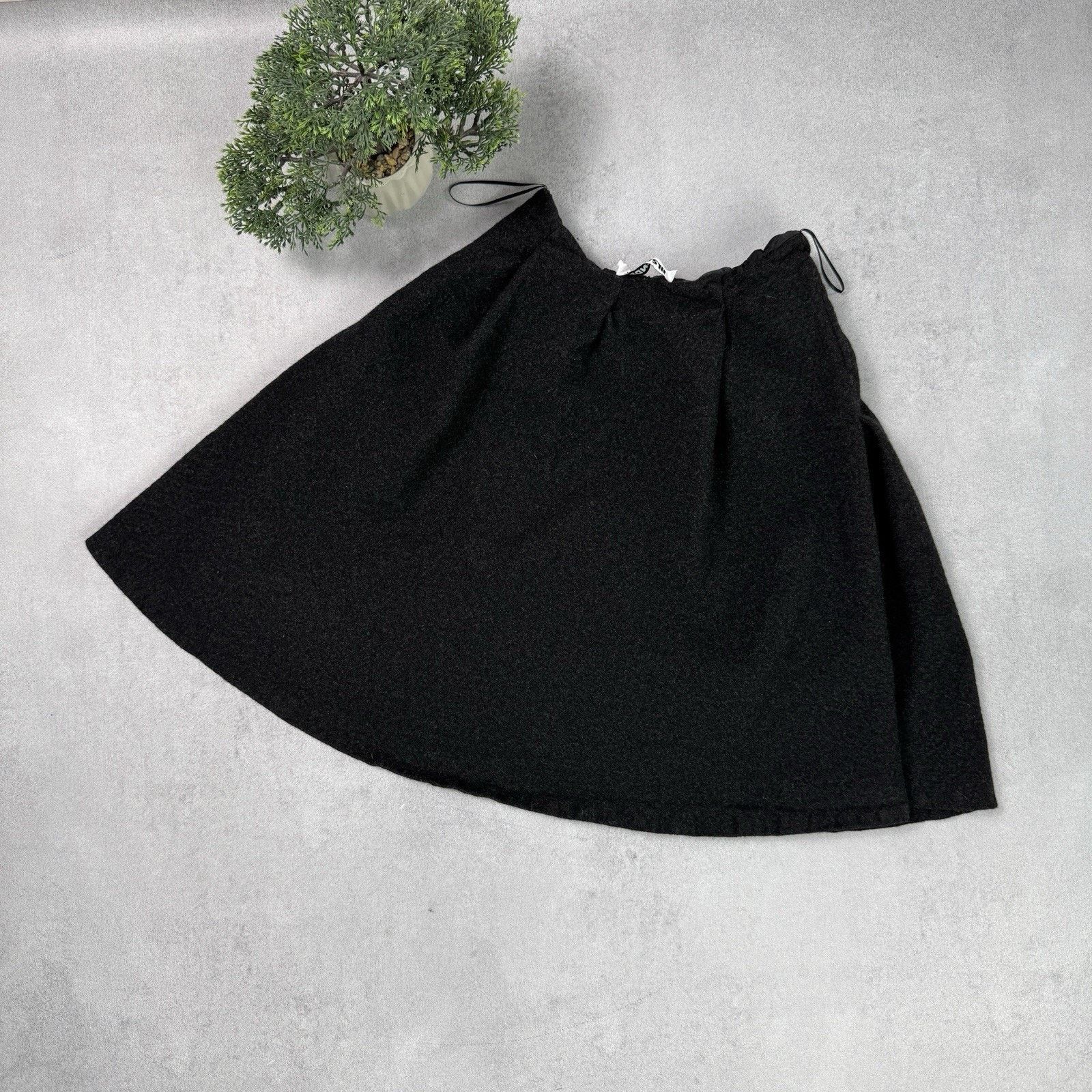Jil Sander Vintage Jil Sander Wool Mini Skirt Dark Grey Size 34 Size 25" / US 0 / IT 36 - 11 Thumbnail