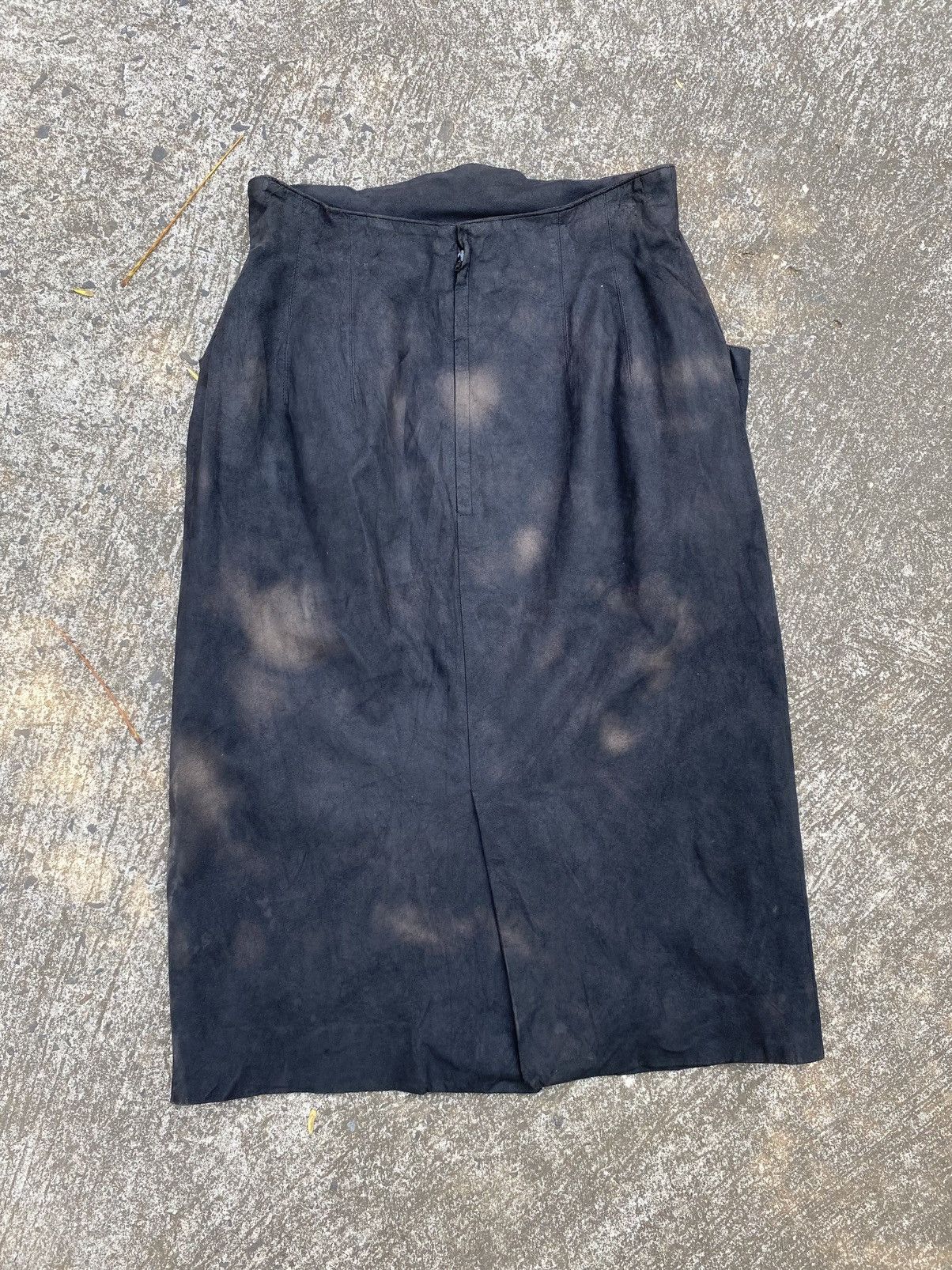 Dior Christian Dior Black Fux Leather Skirt with Pockets. Size 27" / US 4 / IT 40 - 15 Thumbnail