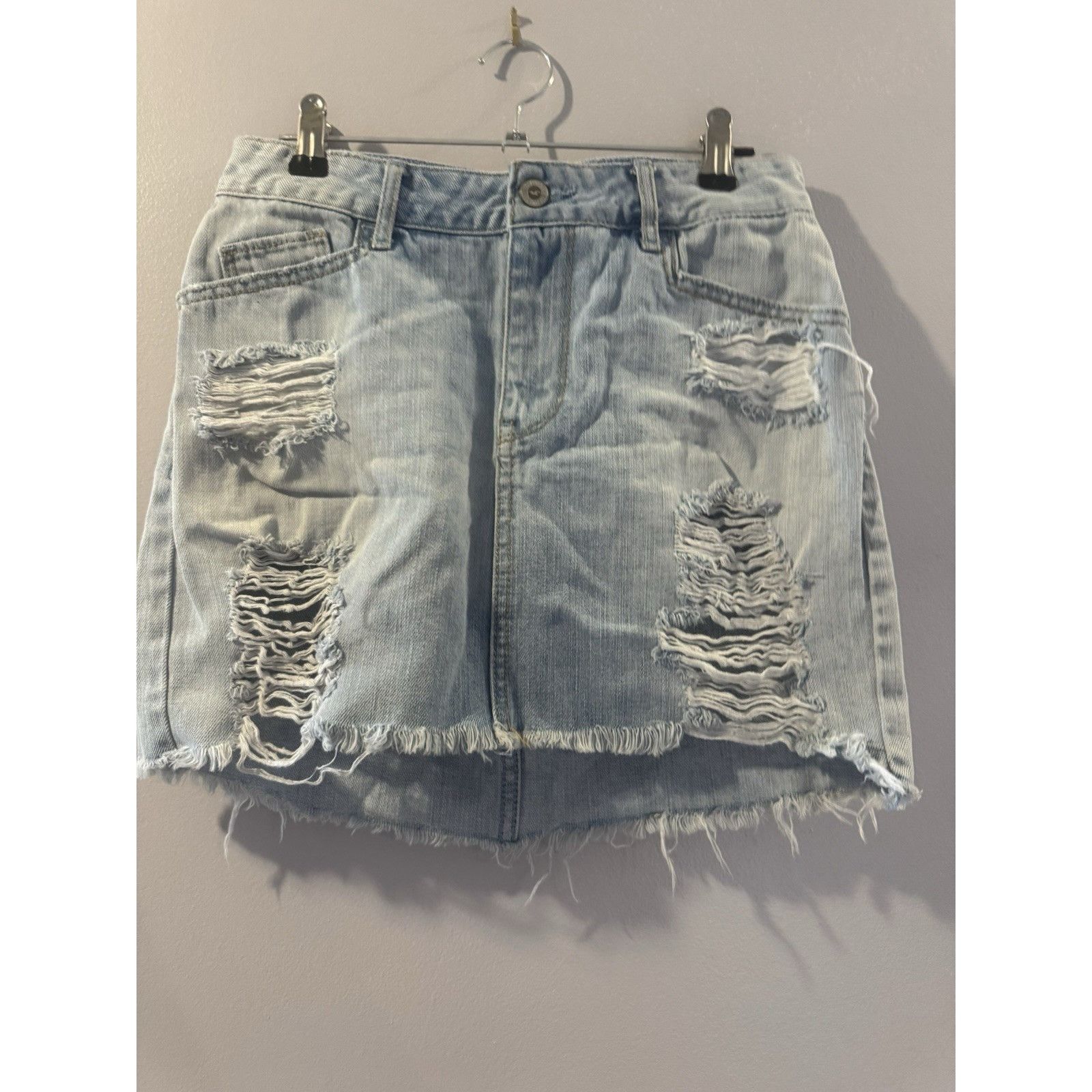 Hollister Hollister Denim Light Wash Distressed High Rise Mini Skirt S Size 26" / US 2 / IT 38 - 1 Thumbnail