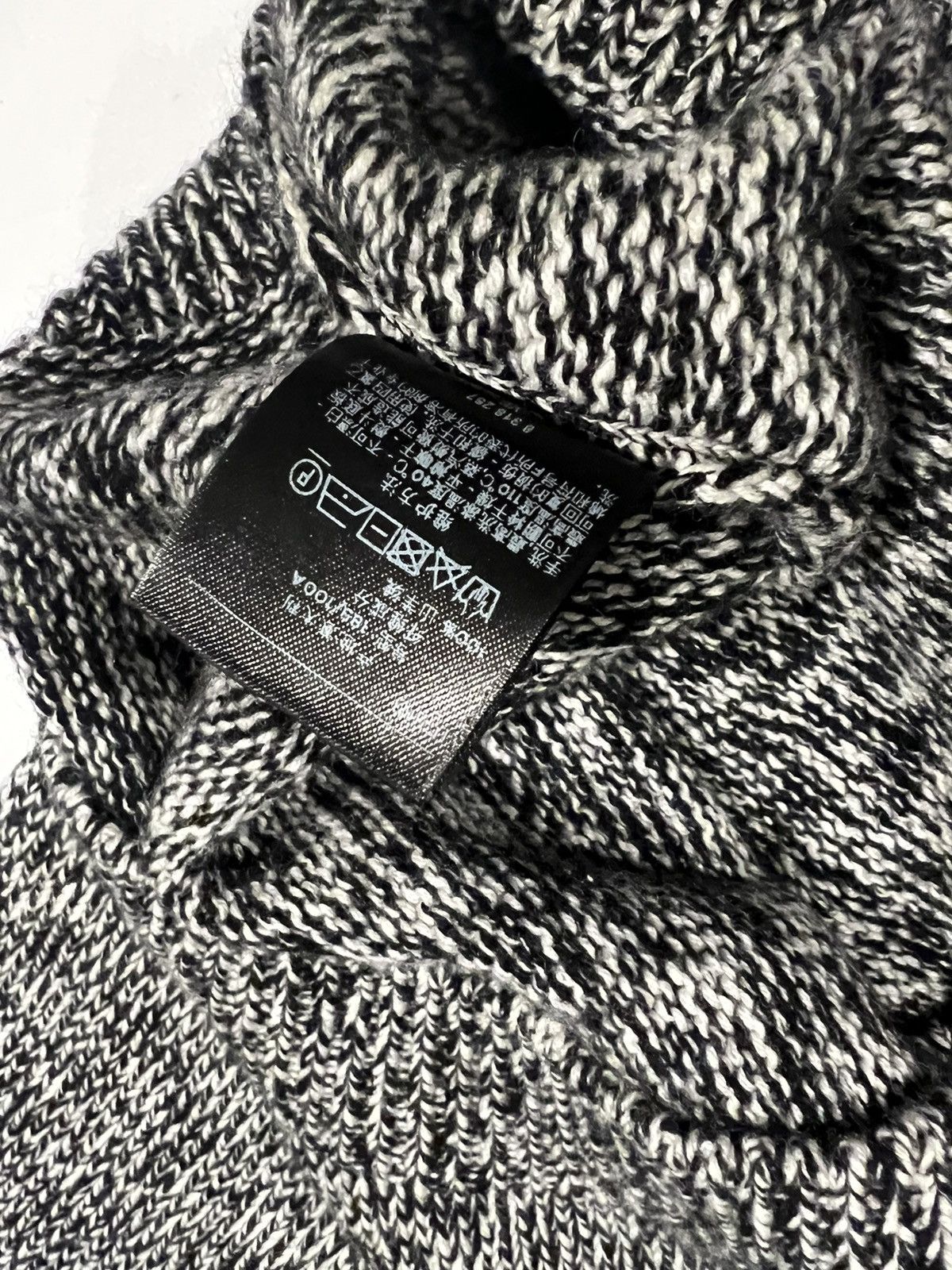 Ermenegildo Zegna Ermenegildo Zegna men’s cashmere turtleneck. 52/XL. $2450 Size US L / EU 52-54 / 3 - 7 Thumbnail