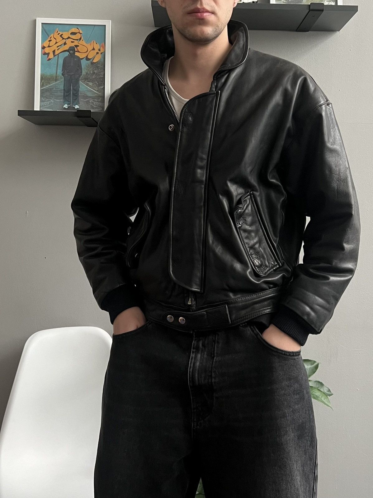 Vintage Vintage Y2K Avant Garde Black Leather Bomber Jacket Boxy Fit Size US L / EU 52-54 / 3 - 3 Thumbnail