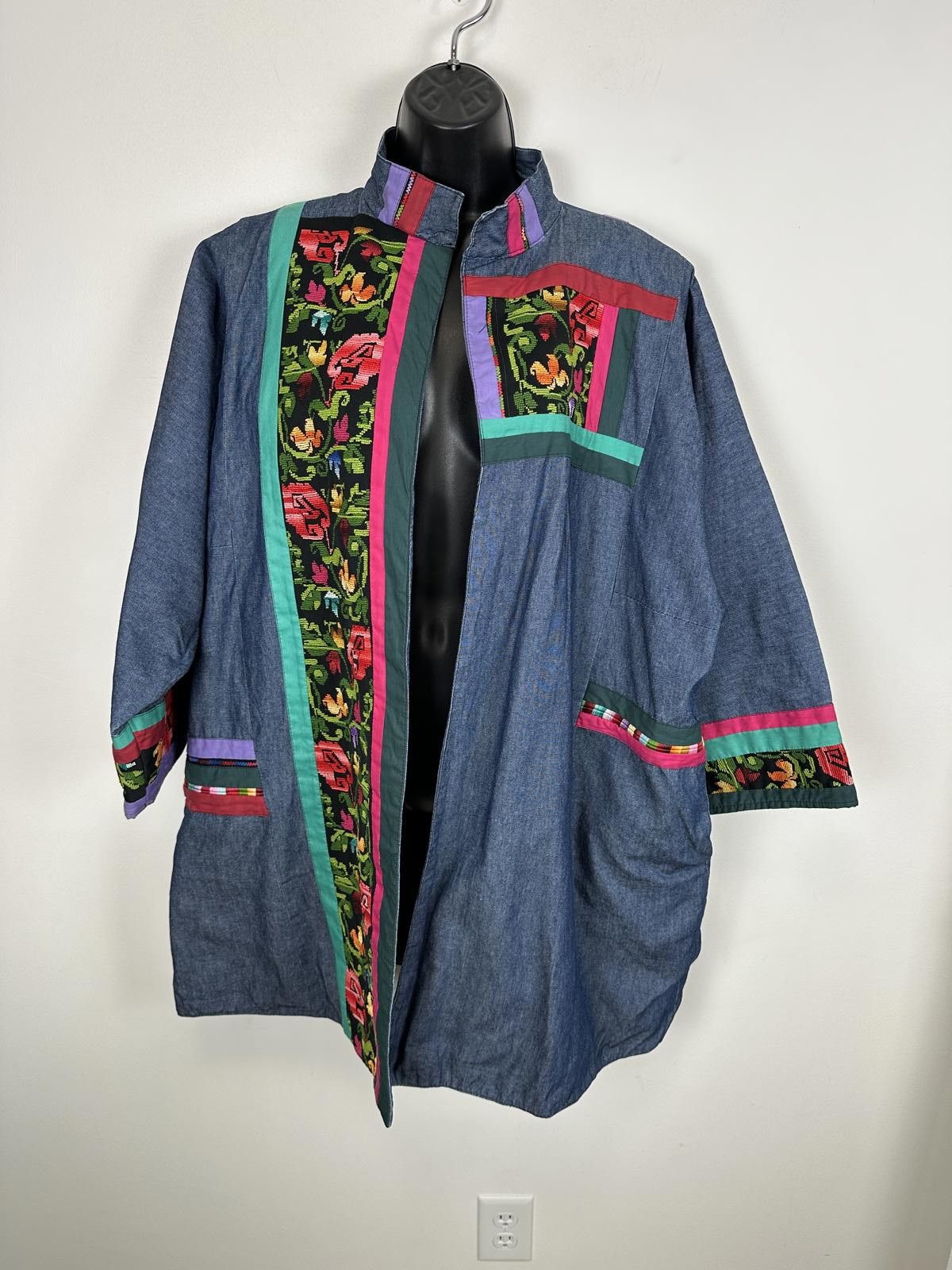 Designer Caralinda Handmade Oversized Needlepoint Denim Jacket SIZE L Size L / US 10 / IT 46 - 1 Thumbnail