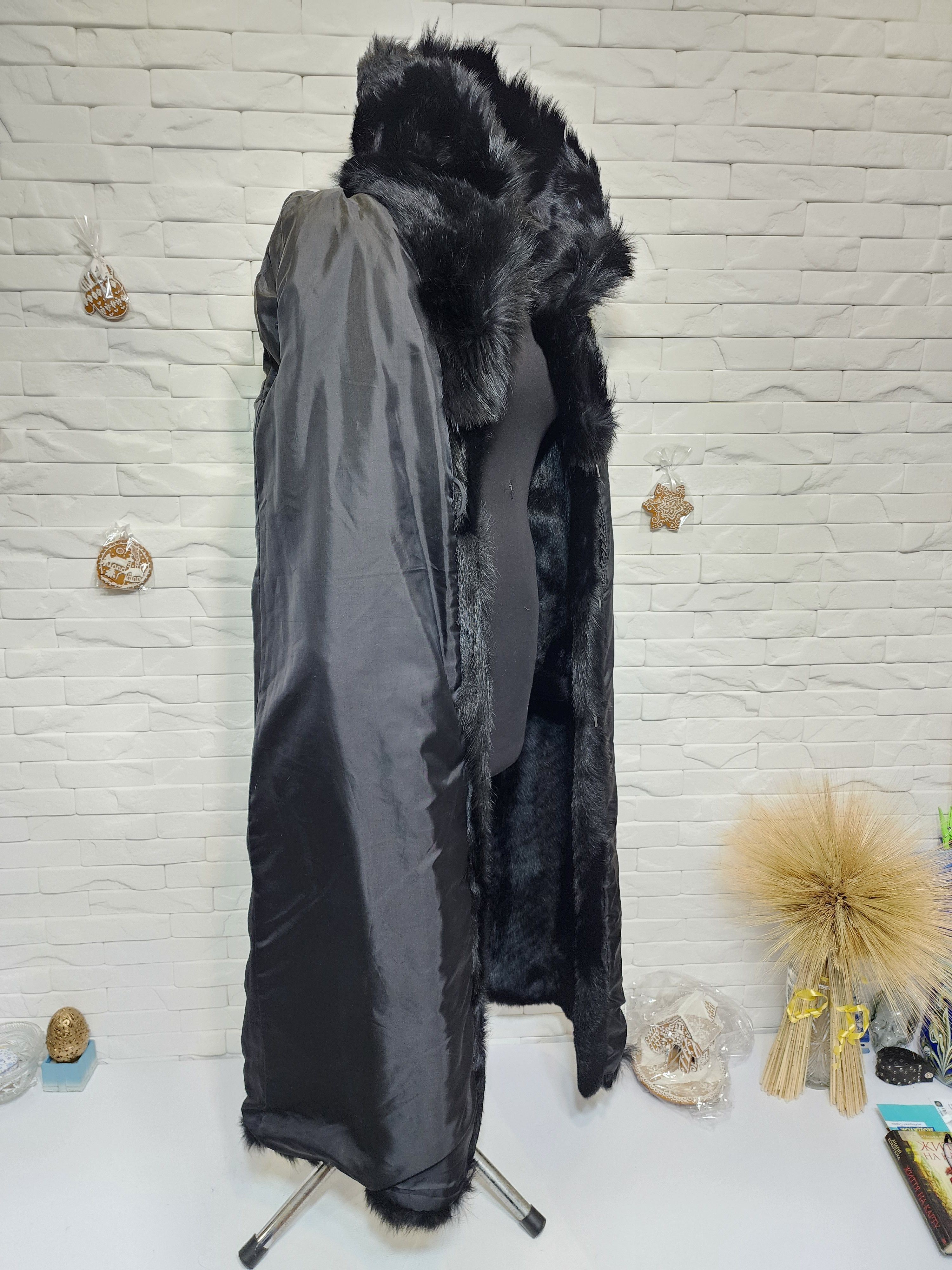 Furla Black Genuine Fur Coat: Women's Winter Warm Coat Size XL / US 12-14 / IT 48-50 - 10 Thumbnail