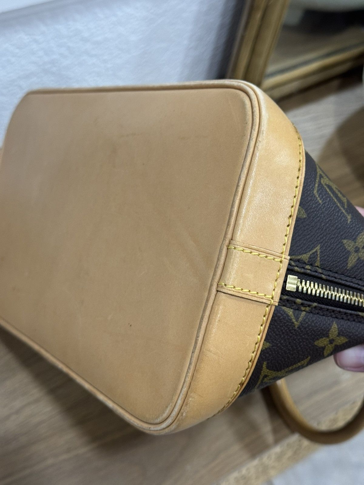Louis Vuitton Louis Vuitton Alma PM Monogram Handbag Size ONE SIZE - 10 Thumbnail