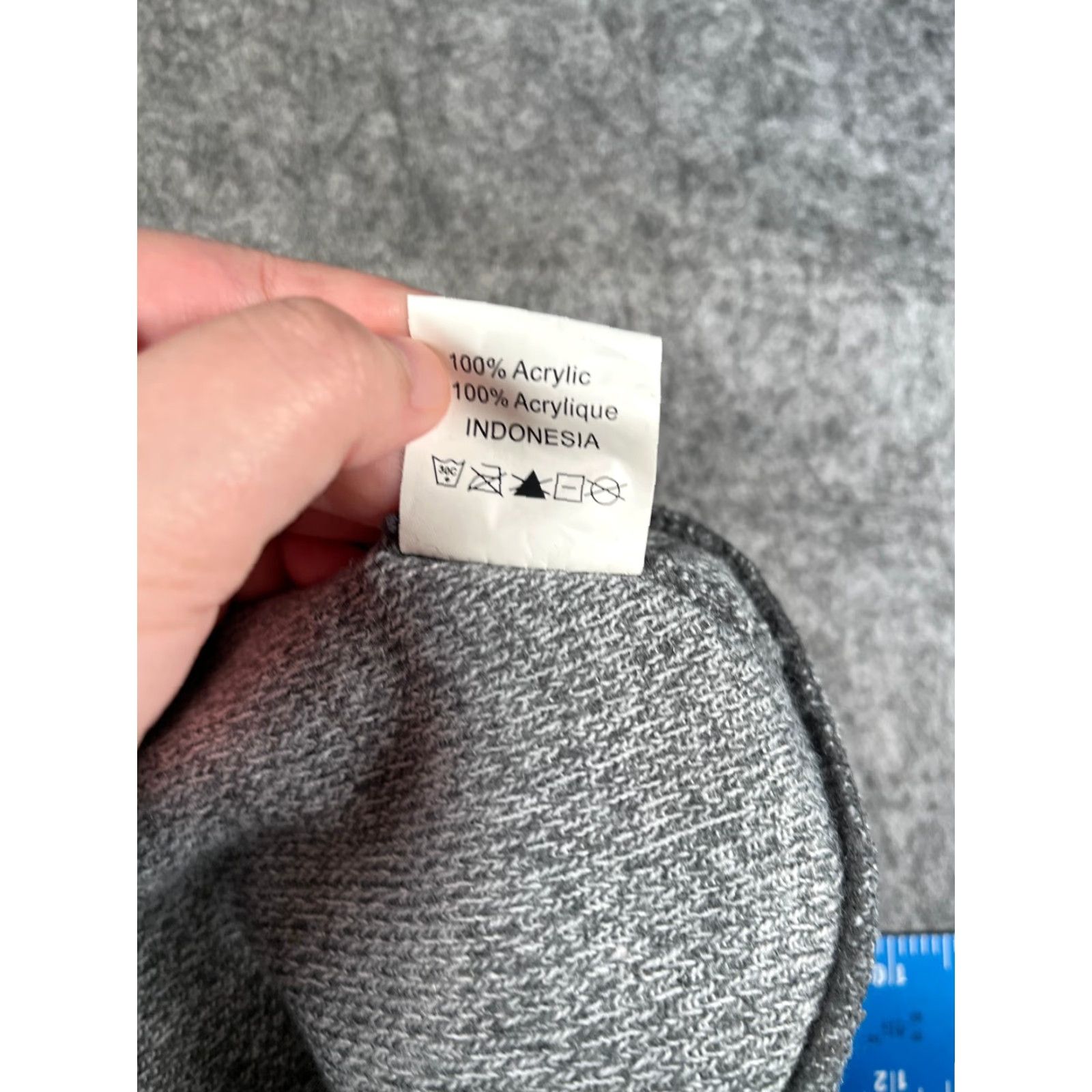 Vintage Crossland Beanie Hat Adult One Size Gray 100% Acrylic Knit Embroidered Beanie Seasonal Outdoor Ski Logo Mens Women Size ONE SIZE - 8 Thumbnail