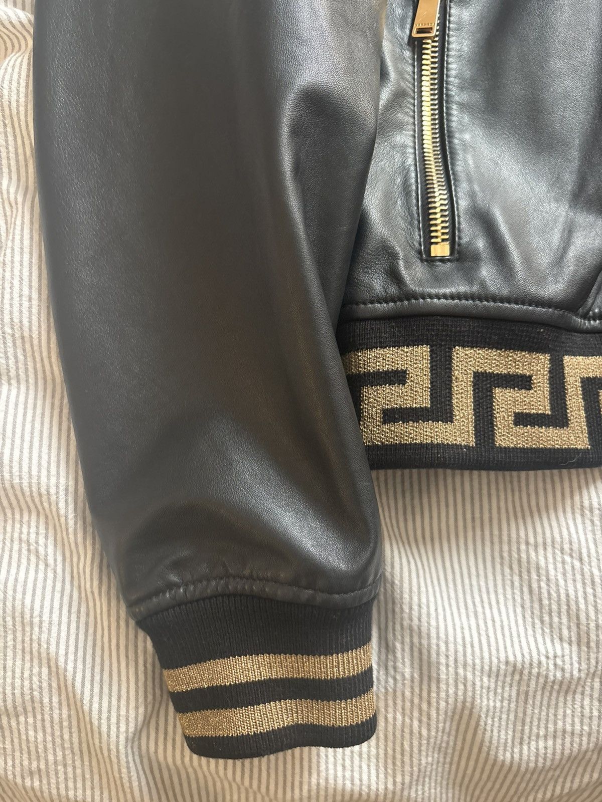 Versace ss22 versace leather jacket Size US M / EU 48-50 / 2 - 2 Thumbnail