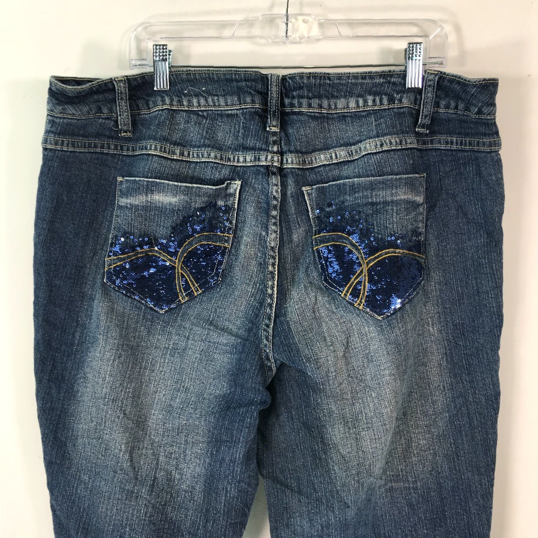 Vintage Gitano Womens Casual Regular Capri Blue Denim Jeans 22 Regular 44in Waist 18in Inseam 9in Leg Opening Cuffed 90s Logo Blue Denim Pants Size 40" / US 18 - 2 Thumbnail