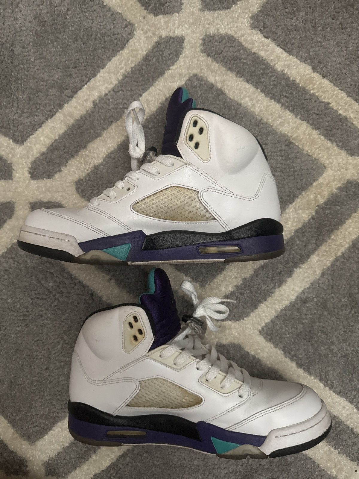 Jordan Brand Retro 5 grape Size US 8.5 / EU 41-42 - 2 Thumbnail