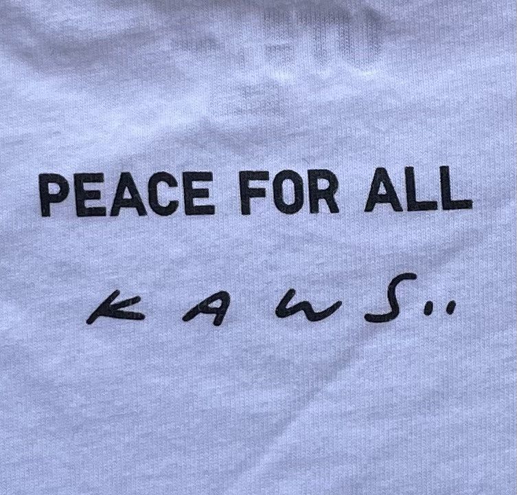 Kaws Uniqlo X Kaws Peace For All Graphic White TShirt Size US S / EU 44-46 / 1 - 6 Thumbnail
