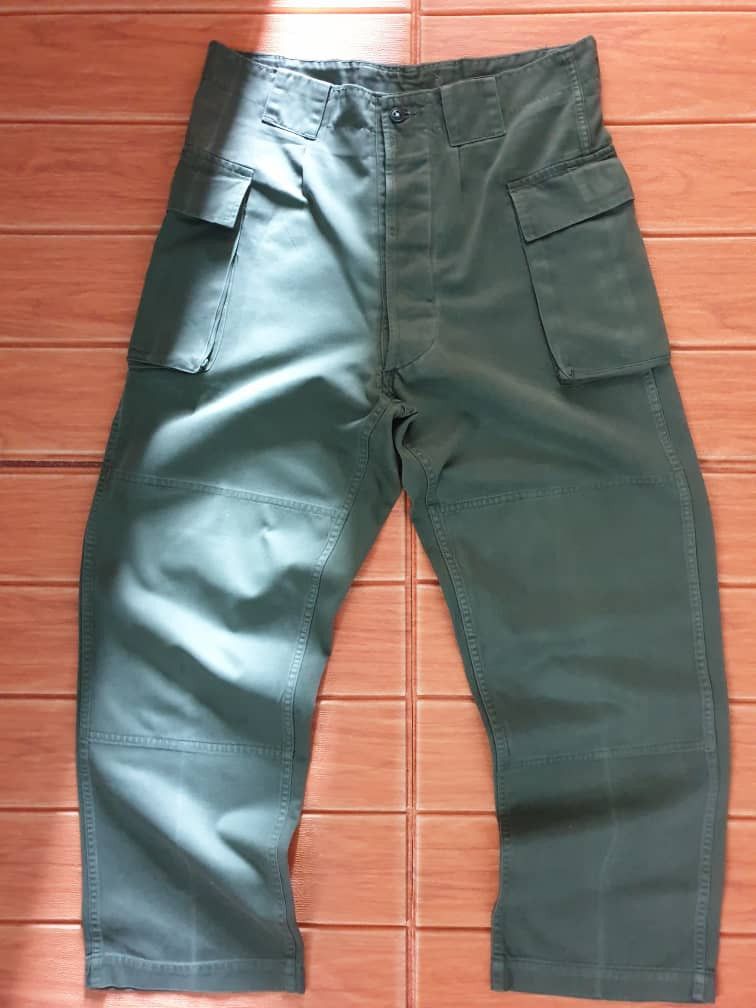 Japanese Brand Vintage Military green pant Size US 31 - 1 Thumbnail