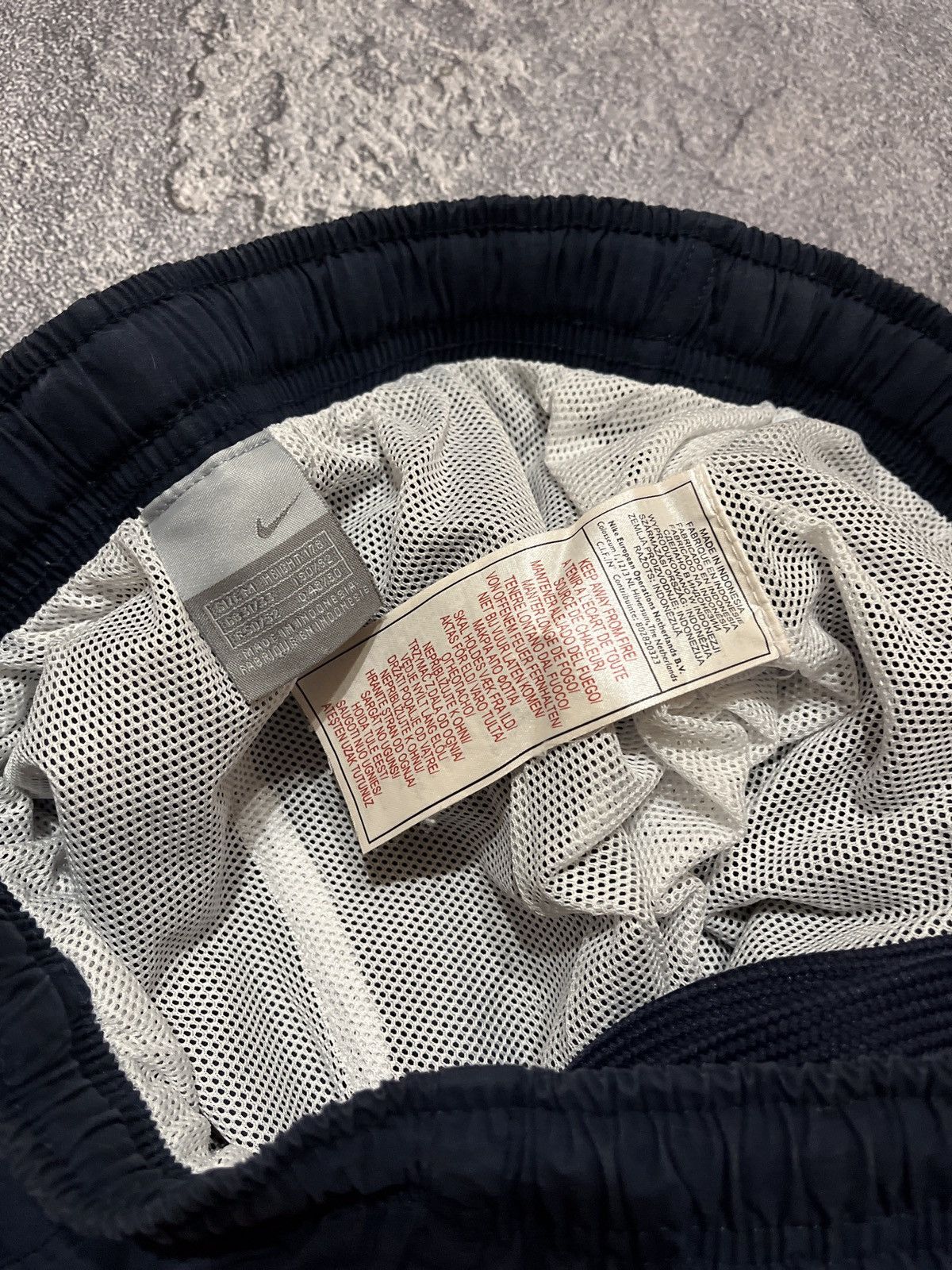 Nike × Vintage Vintage Y2K Nike Shorts Pants 3/4 Jorts Unisex M Size US 33 - 7 Thumbnail