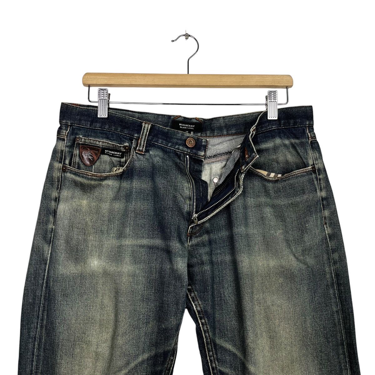 Burberry Vintage Burberry Black Label Distressed Denim Jeans Size US 33 - 14 Thumbnail