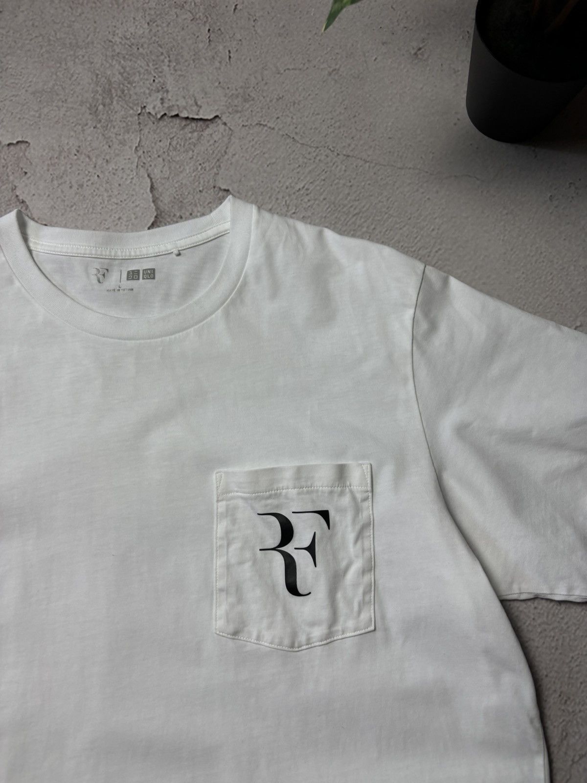 Uniqlo Uniqlo x Roger Federer RF Shirt Mens L White Tennis Size US L / EU 52-54 / 3 - 2 Thumbnail
