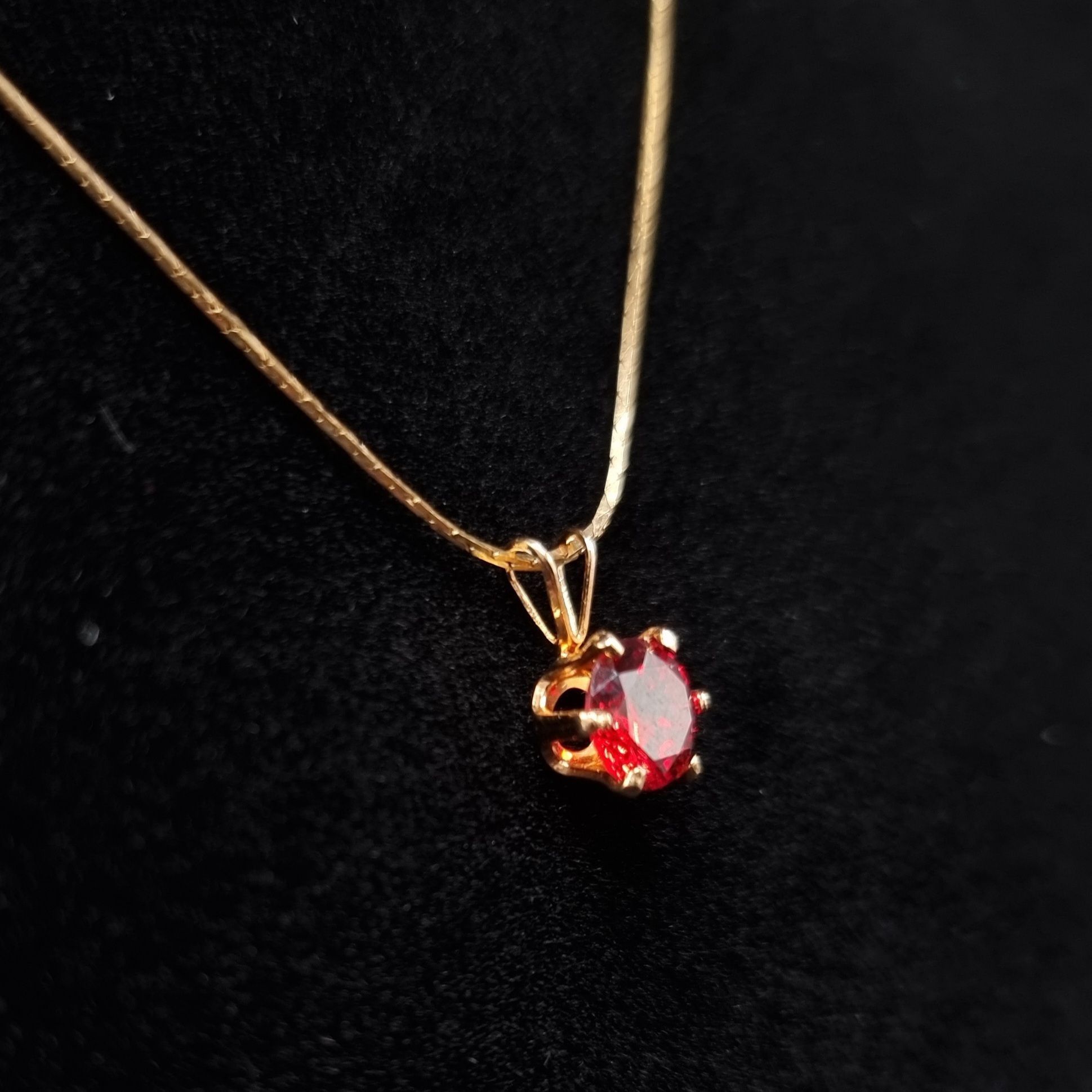Vintage Vintage 1980s-90s Made In Korea Gold Plated Necklace With Re Size ONE SIZE - 1 Thumbnail