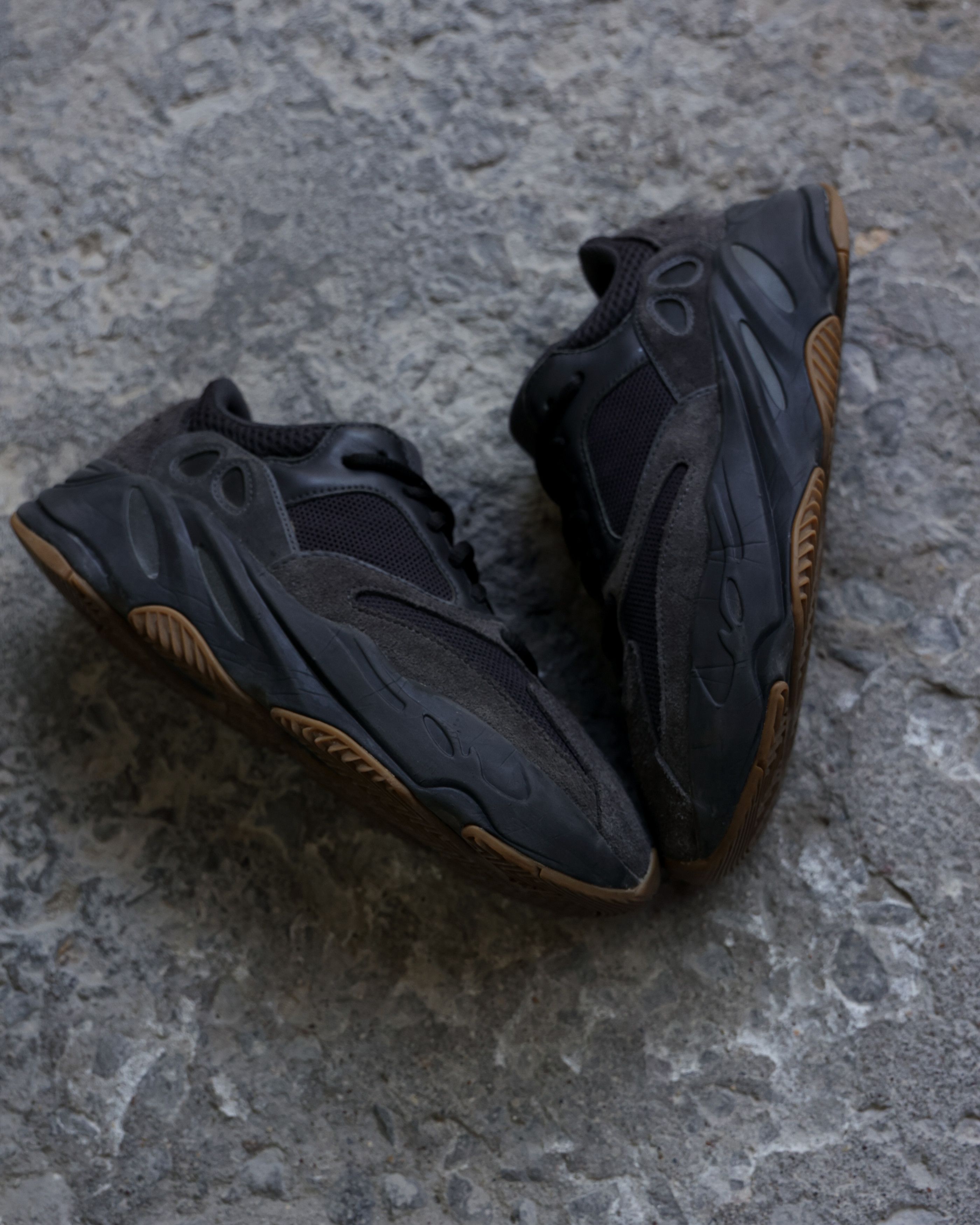 Yeezy Yeezy 700 Utility Black Size US 7.5 / EU 40-41 - 3 Thumbnail