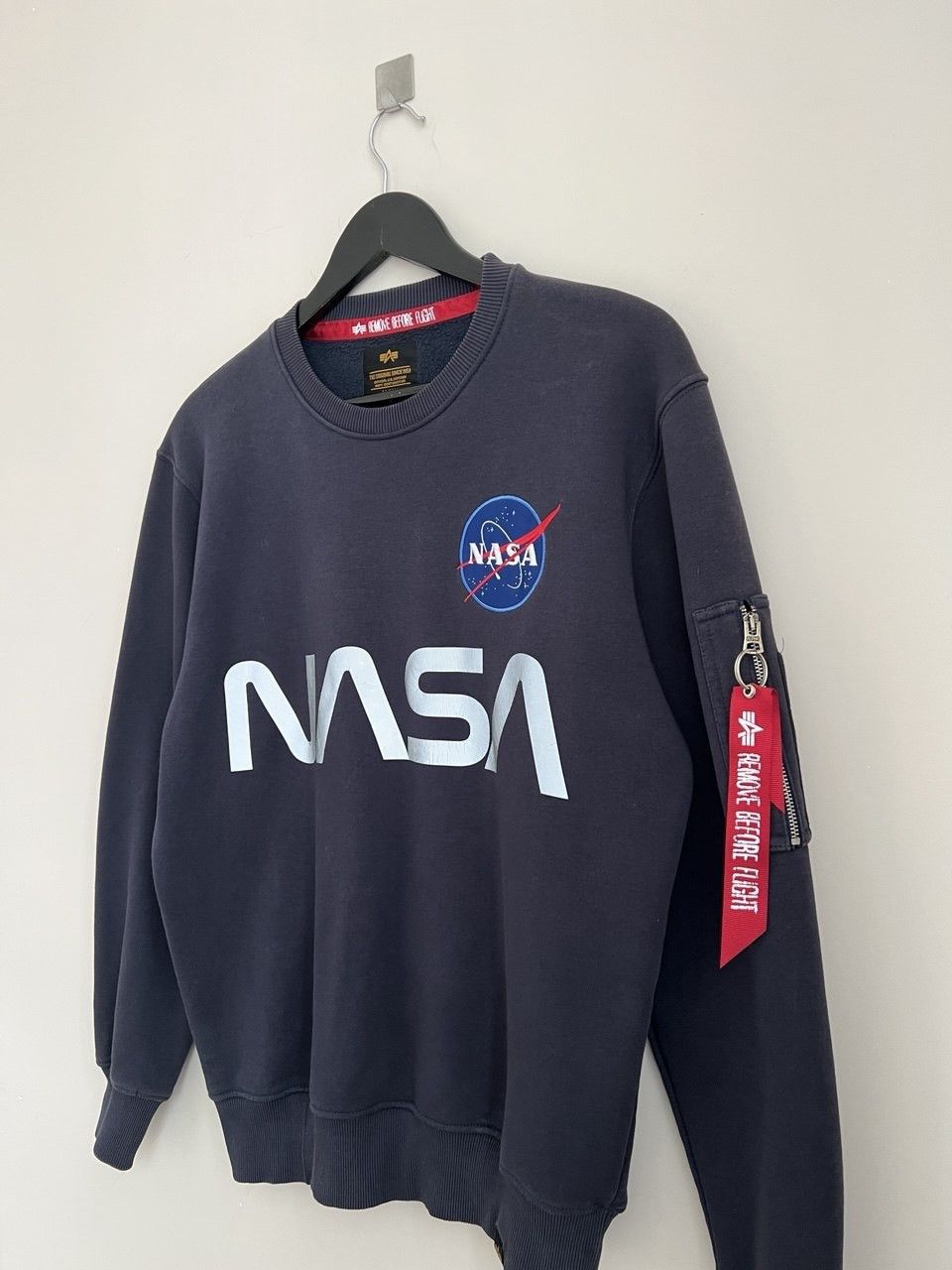 Alpha Industries Alpha Industries NASA sweatshirt with logo men's size S Size US S / EU 44-46 / 1 - 5 Thumbnail