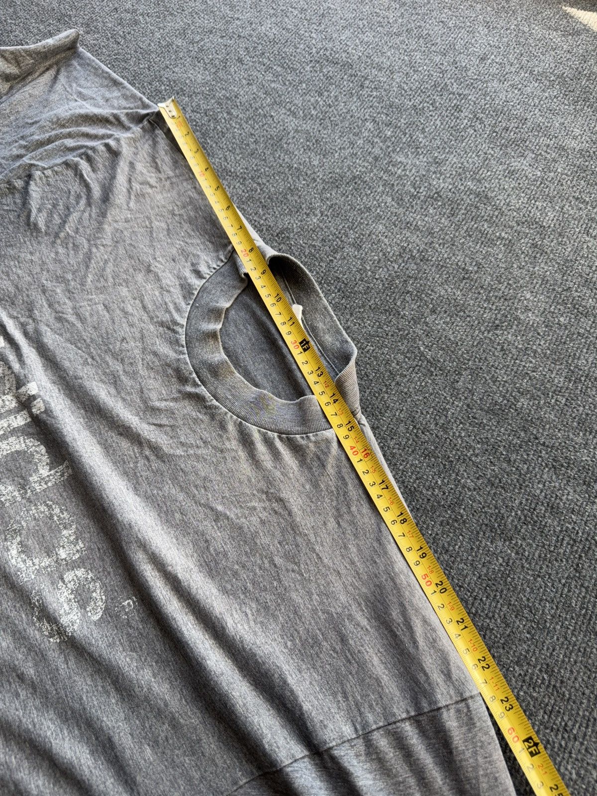 Adidas Vintage 90s Adidas Distressed Faded Logo Grey Boxy T-Shirt Size US XL / EU 56 / 4 - 21 Thumbnail