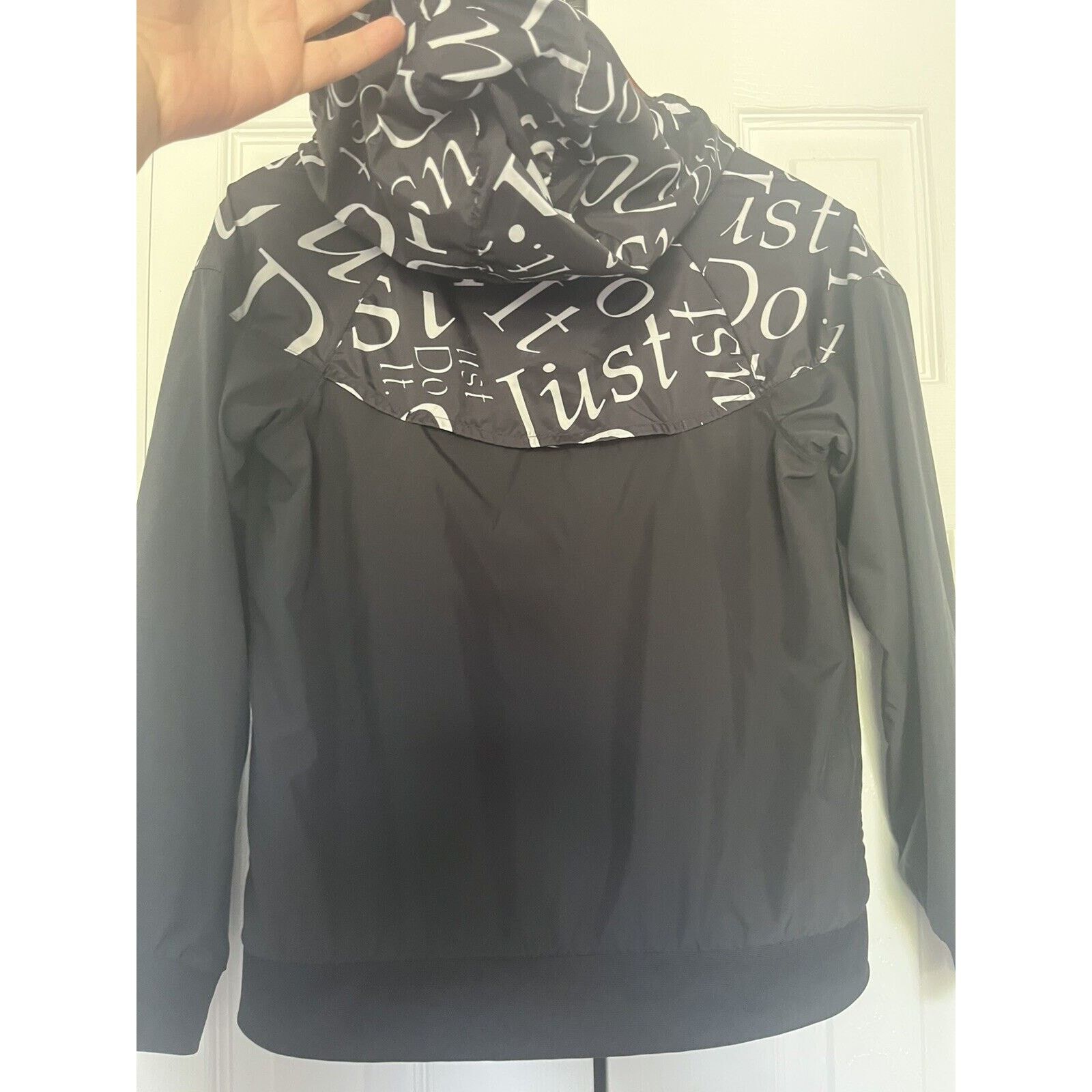 Nike Boys Youth Nike Black Jacket Wind Size Medium Size US M / EU 48-50 / 2 - 4 Thumbnail