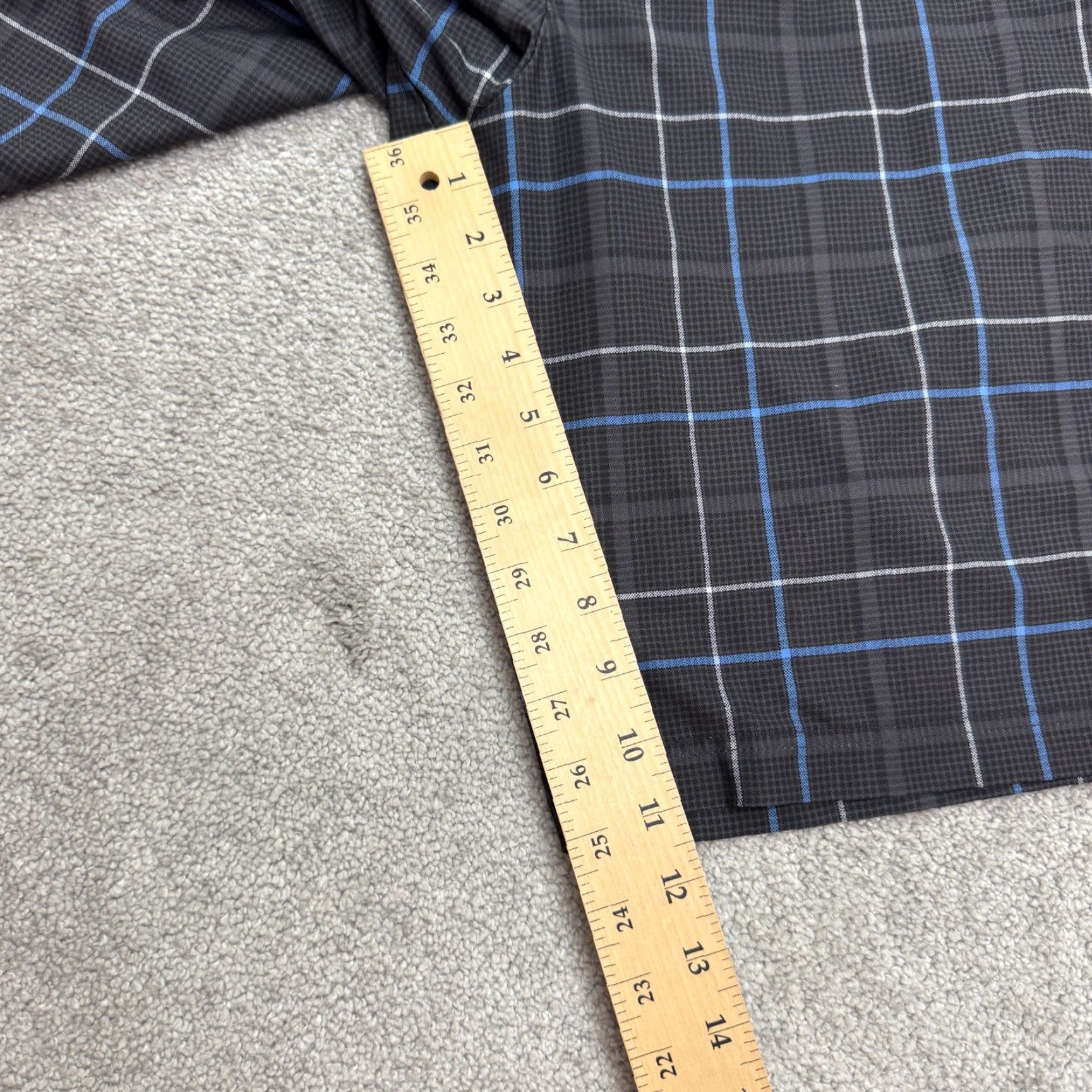 Vintage Kirkland Signature Performance Shorts Mens 44 Black Blue Plaid Outdoor Chino Casual Mens 44 Plaid Outdoor Size US 44 / EU 60 - 6 Thumbnail