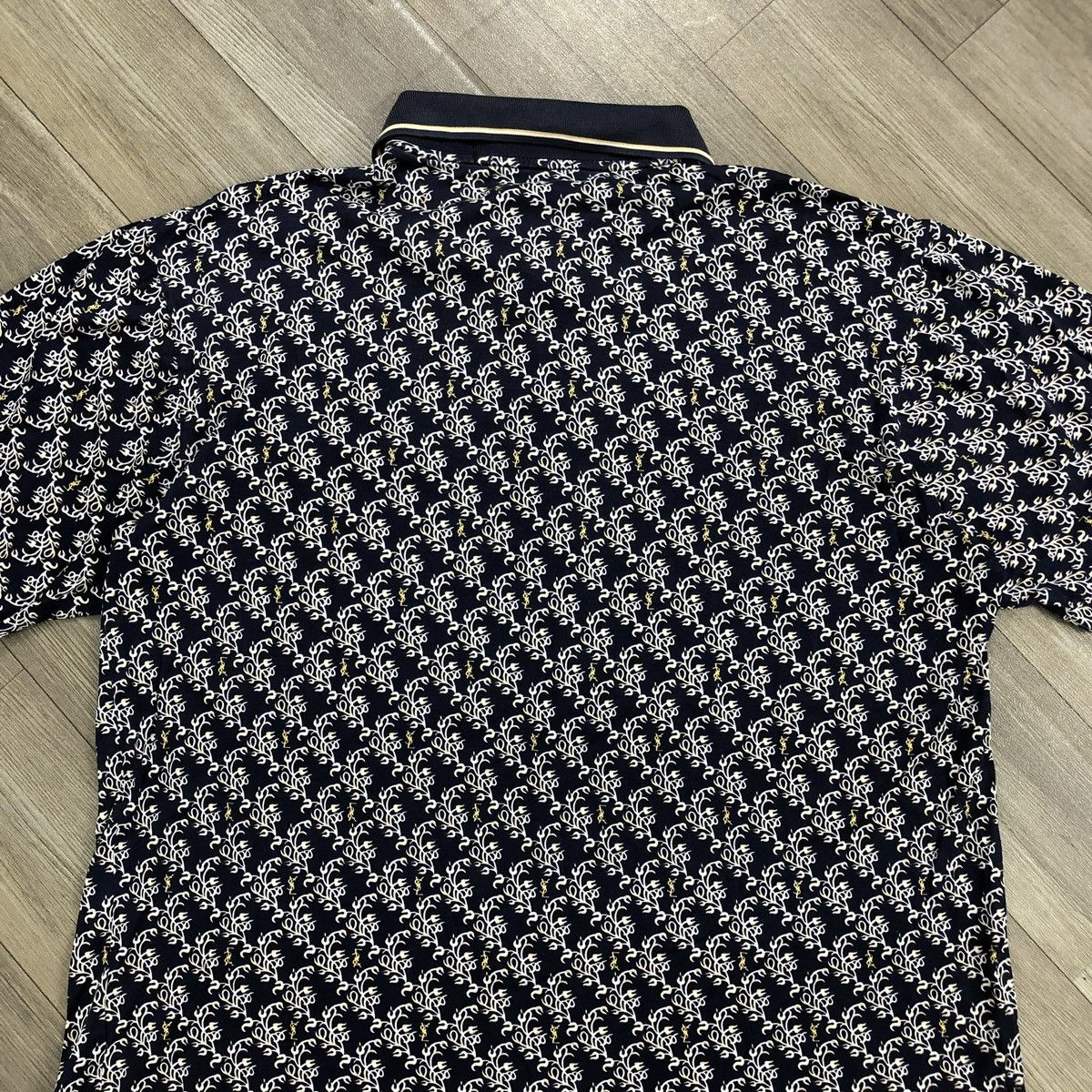 Yves Saint Laurent Vintage Yves Saint Laurent Pour Homme YSL Luxury Polo Shirt Size US L / EU 52-54 / 3 - 12 Thumbnail