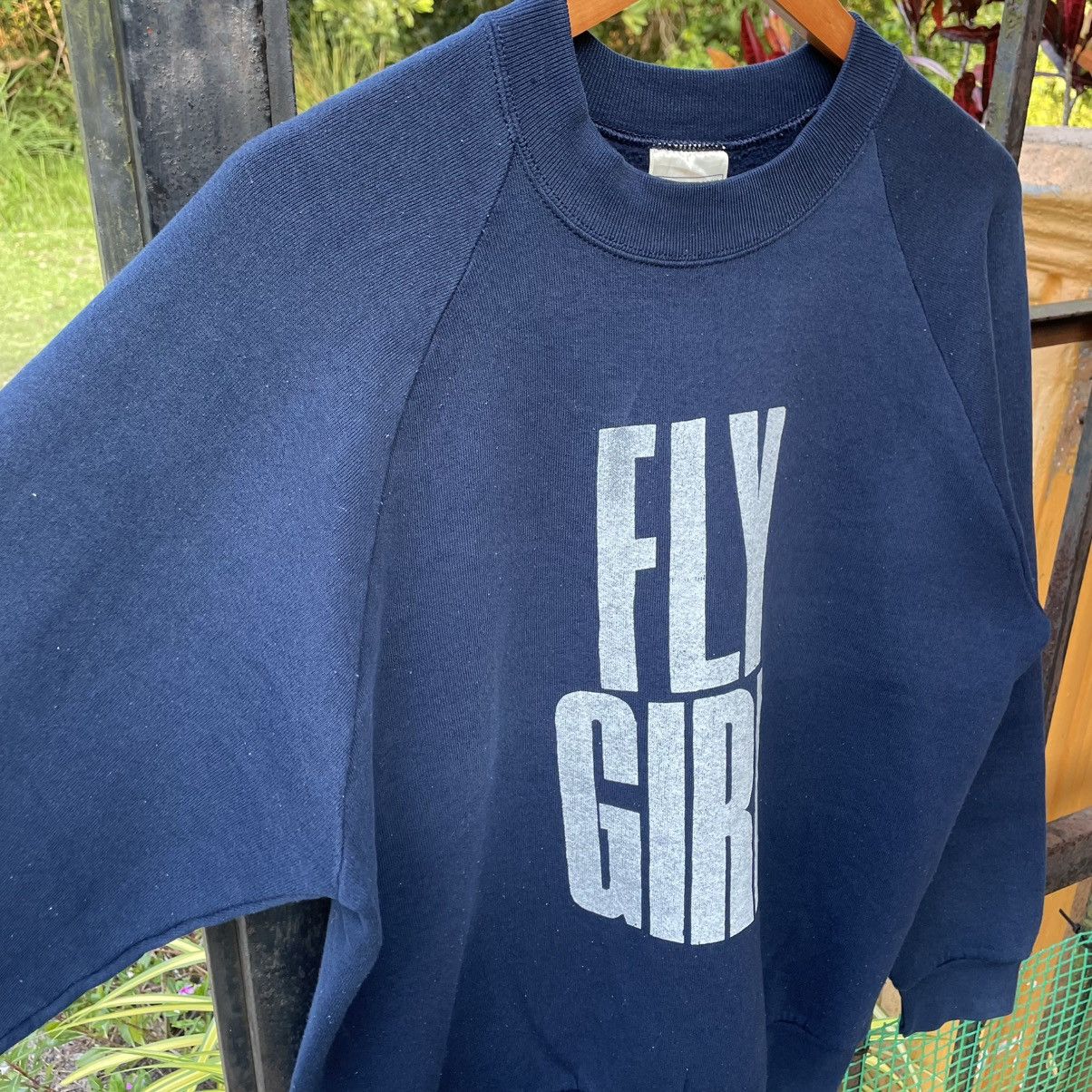 Fruit Of The Loom 🔥Vintage 90s FLY GIRL Big Spellout Sweatshirts Size US M / EU 48-50 / 2 - 5 Thumbnail