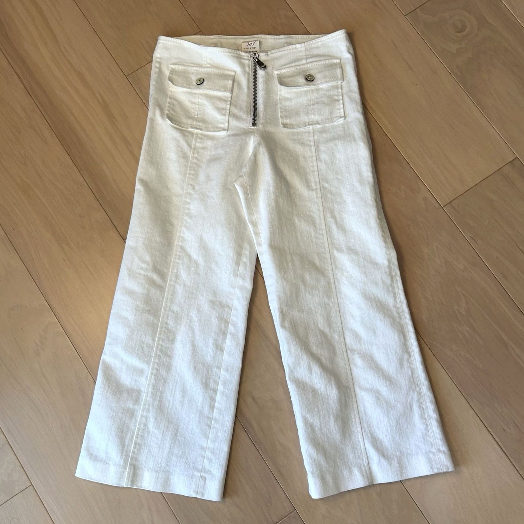 Cinq a Sept Cinq A Sept Jeans White Women’s 8 Jeans White Straight Mid 24.5 Inseam Zip Pockets Logo Size 30" / US 8 / IT 44 - 2 Thumbnail