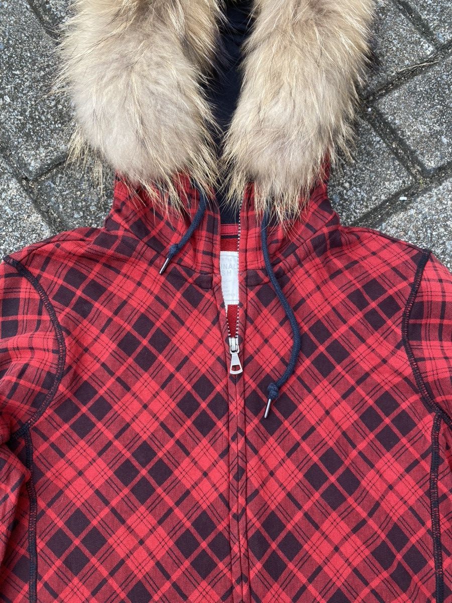 Japanese Brand Japanese Red Tartan Furr Hoodie Punk Emo Gothic Grunge Style Size M / US 6-8 / IT 42-44 - 2 Thumbnail