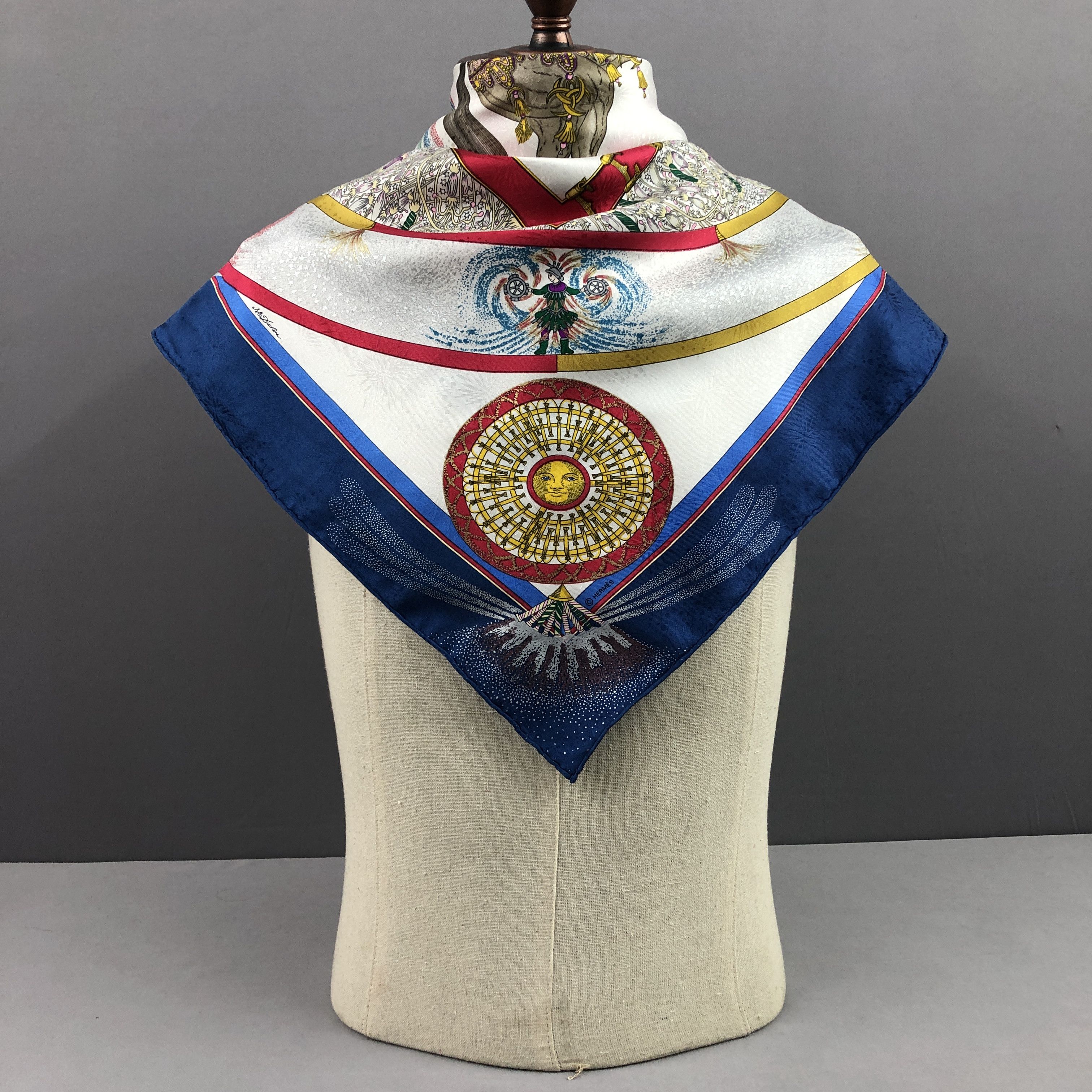 Hermes × Vintage Vintage Hermes Paris SILK Scarf Feux D'Artifice Stole Wraps Size ONE SIZE - 3 Thumbnail