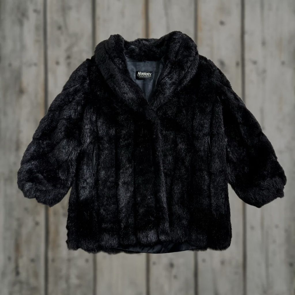 Vintage VINTAGE Monterey USA Black Faux Fur Coat Jacket Medium Women Overcoat 80s 90s Formal Party/Dress Size M / US 6-8 / IT 42-44 - 1 Thumbnail