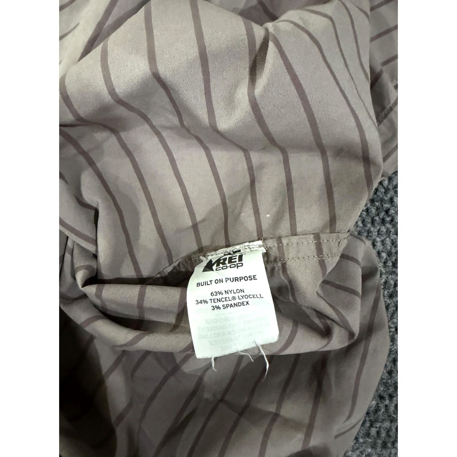 Vintage REI Co-op Shirt Mens XL Beige Stripe Short Sleeve Button Up Stretch Casual Size US XL / EU 56 / 4 - 7 Thumbnail