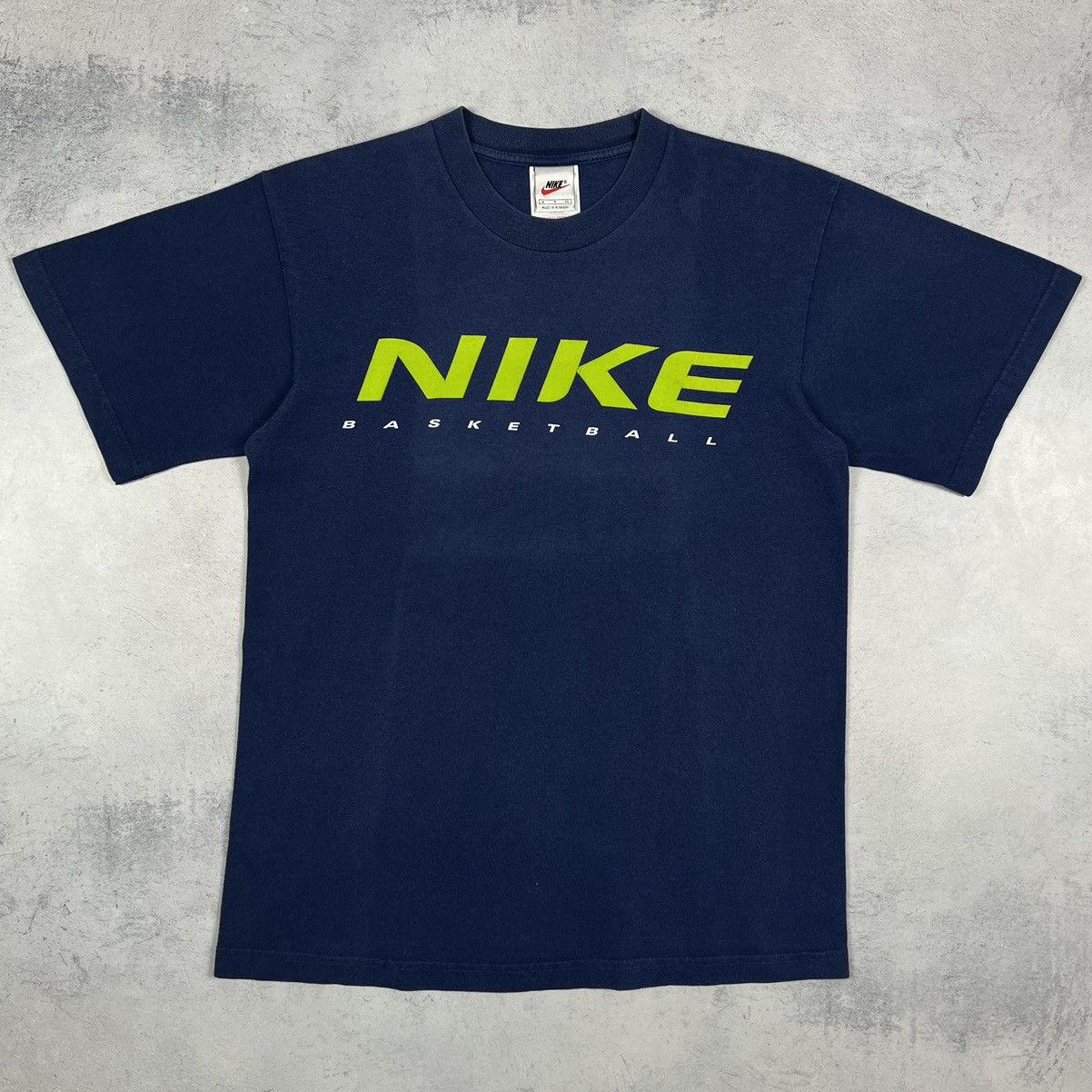Nike Vintage Nike Basketball y2k big logo tee 90’s Size US S / EU 44-46 / 1 - 2 Thumbnail