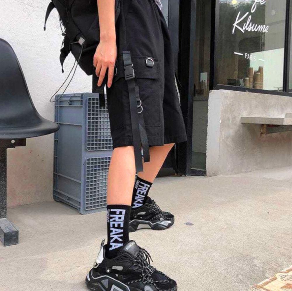 Designer × Japanese Brand × Vintage Stunning Punk Cargo Pockets Metal Chain Hippie Shorts Pants Size US 30 / EU 46 - 1 Thumbnail
