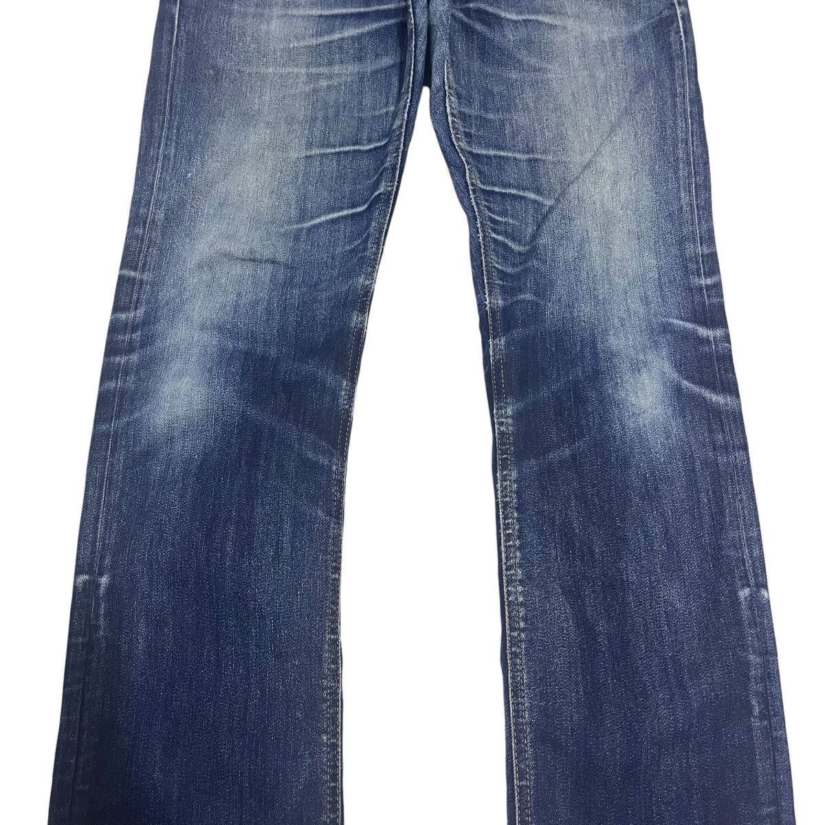 If Six Was Nine × Japanese Brand × Le Grande Bleu (L.G.B.) VINTAGE BURBERRY WASHED BLUE HONEYCOMB DENIM PANTS Size US 35 - 3 Thumbnail