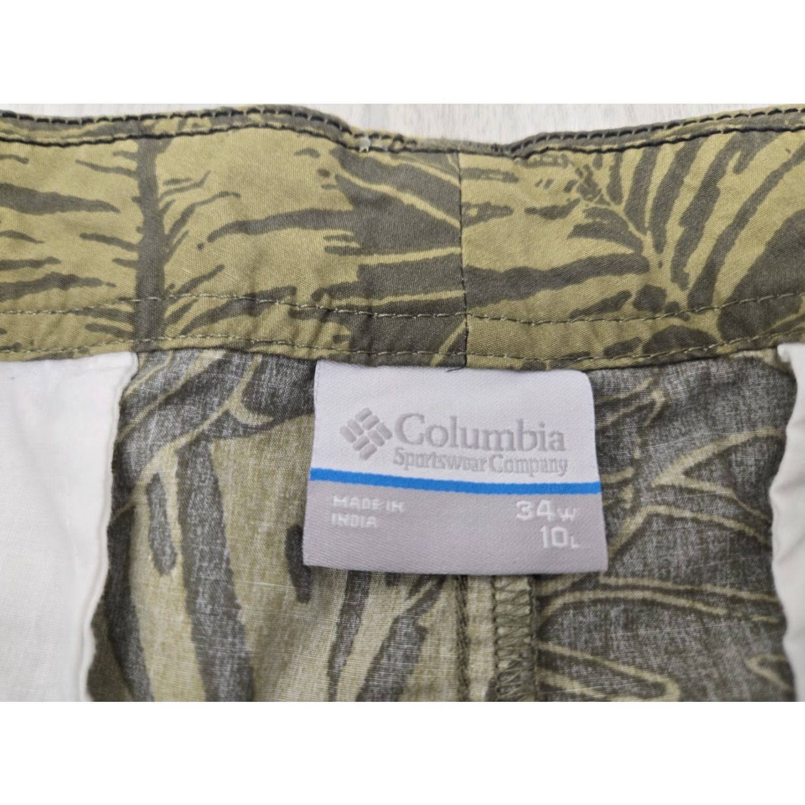 Vintage Columbia Shorts Men's 34 Green Palms Printed Summer Beach Tropical Bermuda Bermuda? Size US 34 / EU 50 - 2 Thumbnail