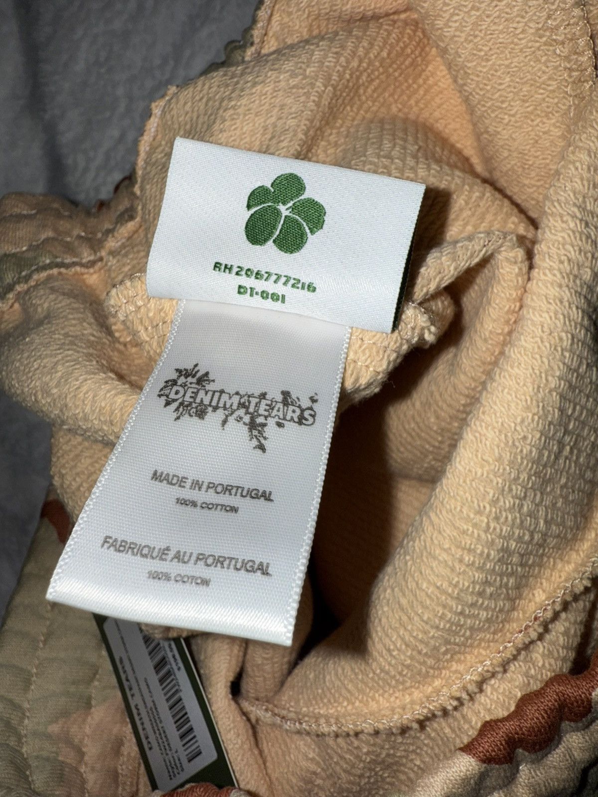 DENIM TEARS Denim Tears Camo Wreath Sweatpants Desert Storm Tan sz L Size US 34 / EU 50 - 7 Thumbnail