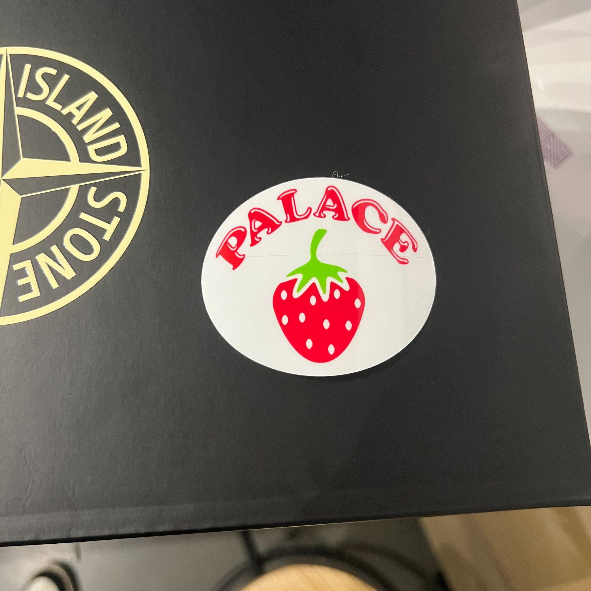 Palace Palace Fruity Strawberry Sticker Size ONE SIZE - 2 Thumbnail
