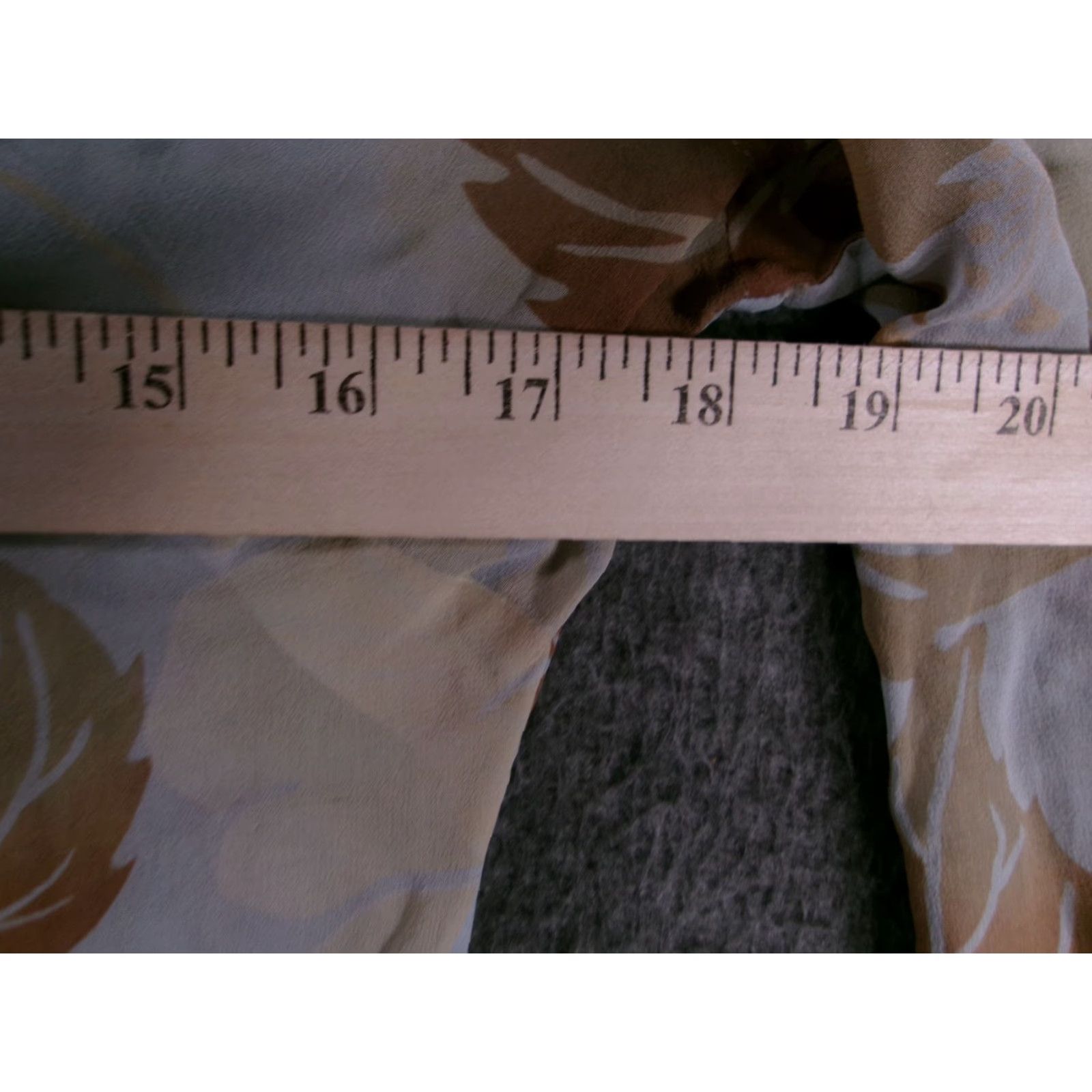 Vintage VINTAGE The Limited Silk Button-Up Long Sleeve Shirt Women Small Beige Floral Sheer Casual Resort Size S / US 4 / IT 40 - 3 Thumbnail