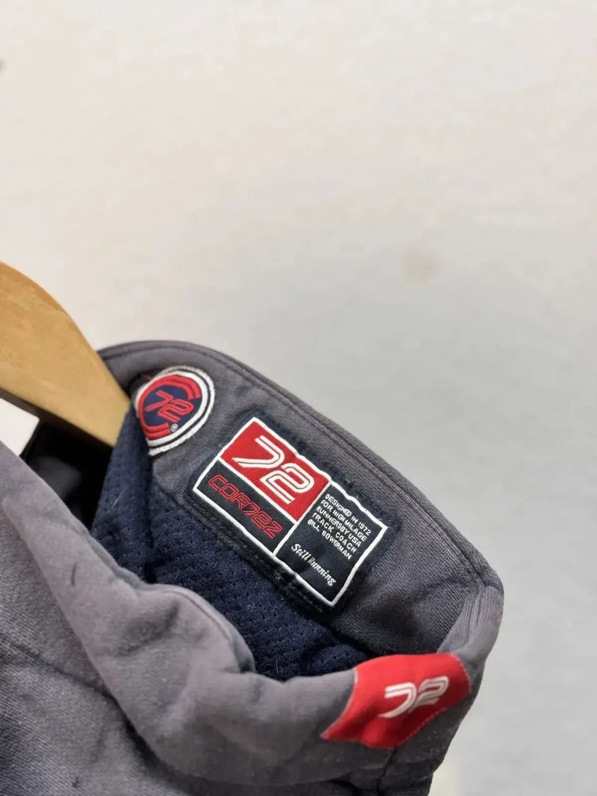 Nike Vintage Sweatshirt Nike COR72Z Big Logo Y2K Size US M / EU 48-50 / 2 - 8 Thumbnail