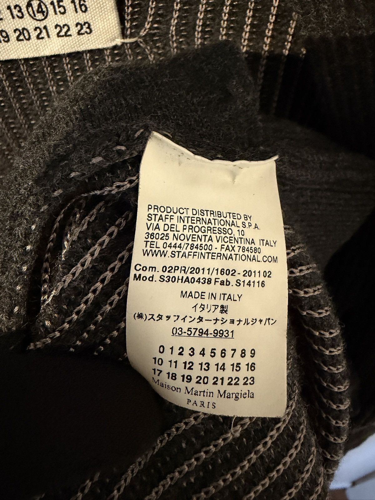 Maison Margiela Maison Margiela Knit Cardigan Size US L / EU 52-54 / 3 - 9 Thumbnail