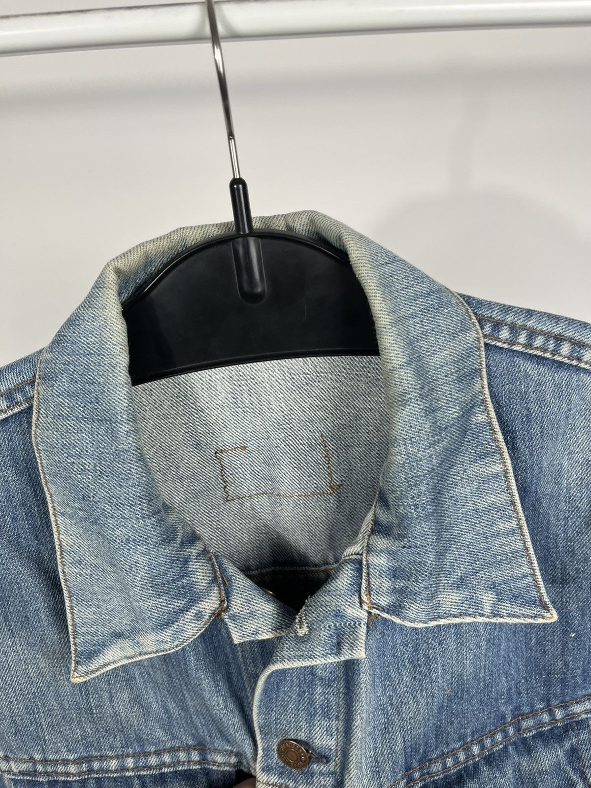 Levi's Vintage Levi’s Denim Jacket 1978 Made in France Faded Blue Size M / US 6-8 / IT 42-44 - 6 Thumbnail