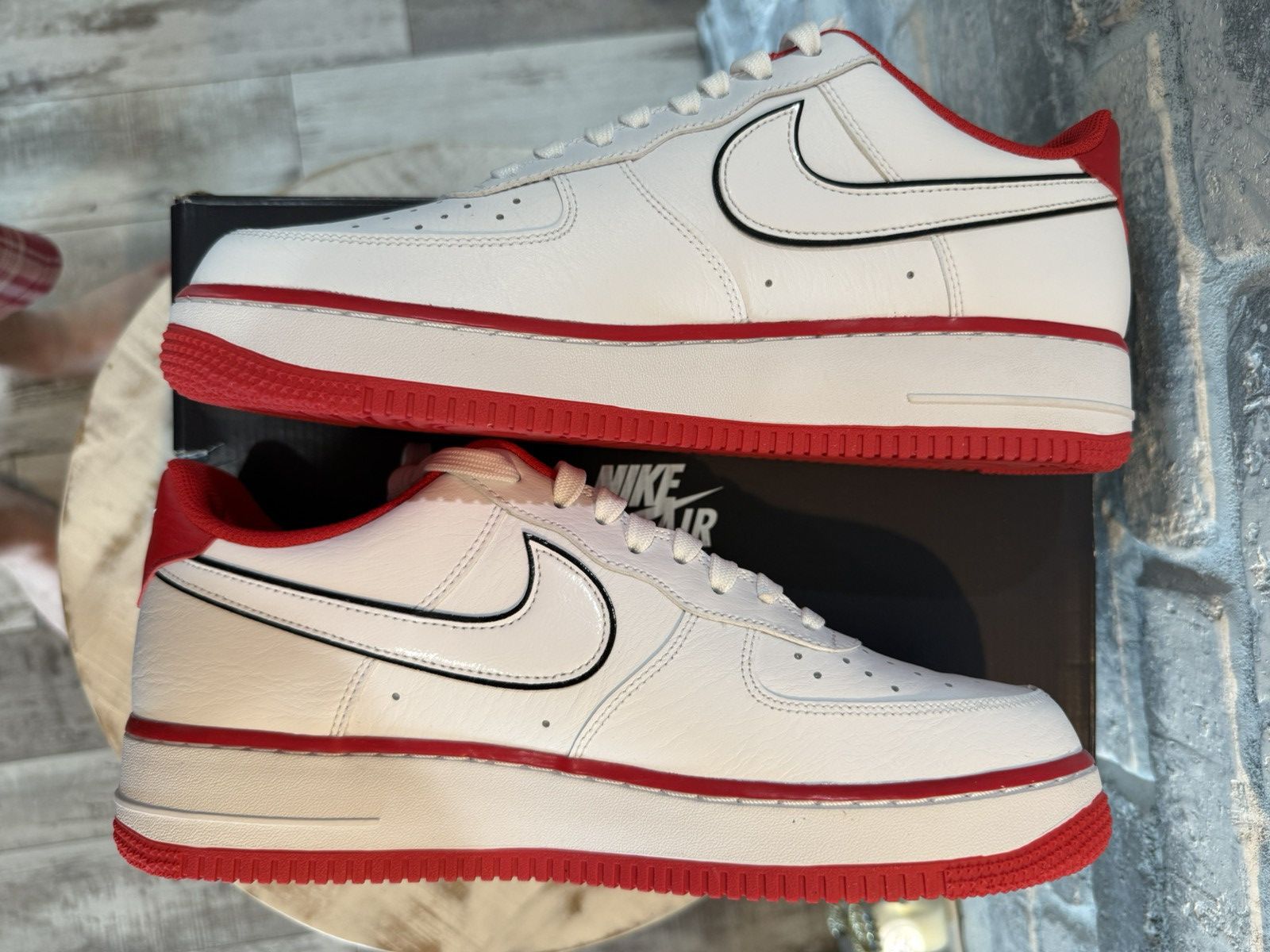 Nike Nike Air Force 1 Urbanstar Hello Size 10 CZ0327-100 Red Size US 10 / EU 43 - 5 Thumbnail