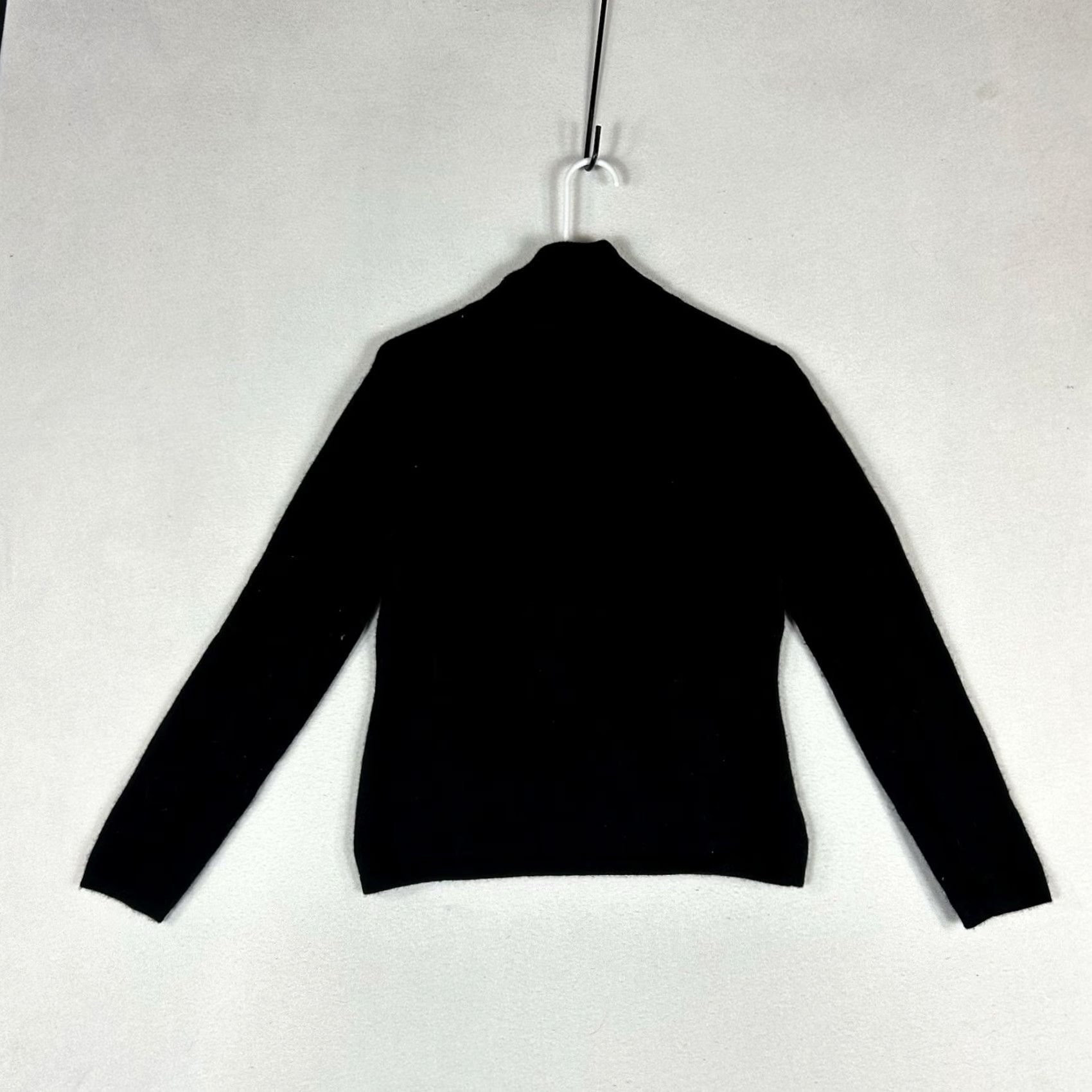 Vintage VINTAGE CH Classics Cashmere Turtleneck Sweater Women's Petite Medium PM Black FLAWED Size M / US 6-8 / IT 42-44 - 7 Thumbnail