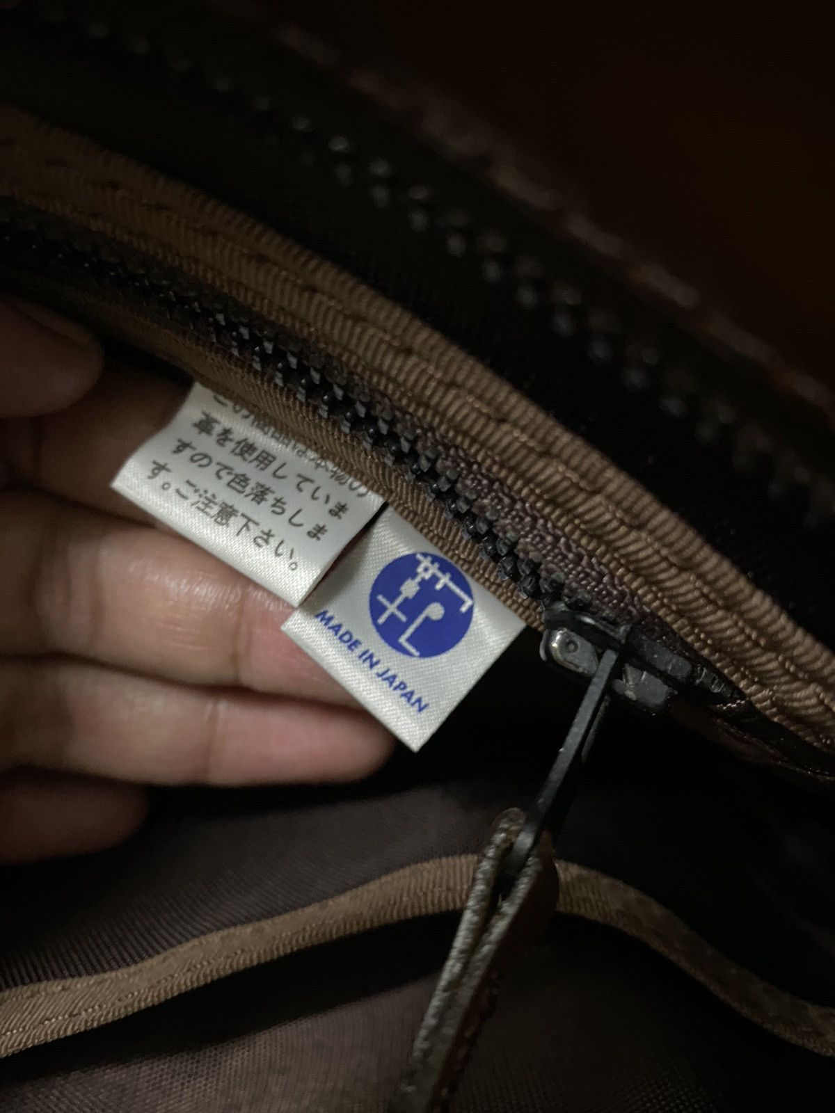 Leather × Porter × Vintage LUGGAGE LABEL LEATHER MESSENGER BAG BY PORTER YOSHIDA GROUP Size ONE SIZE - 17 Thumbnail